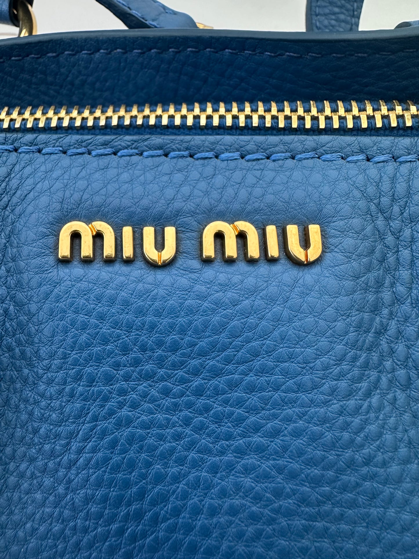 382669 - Miu Miu