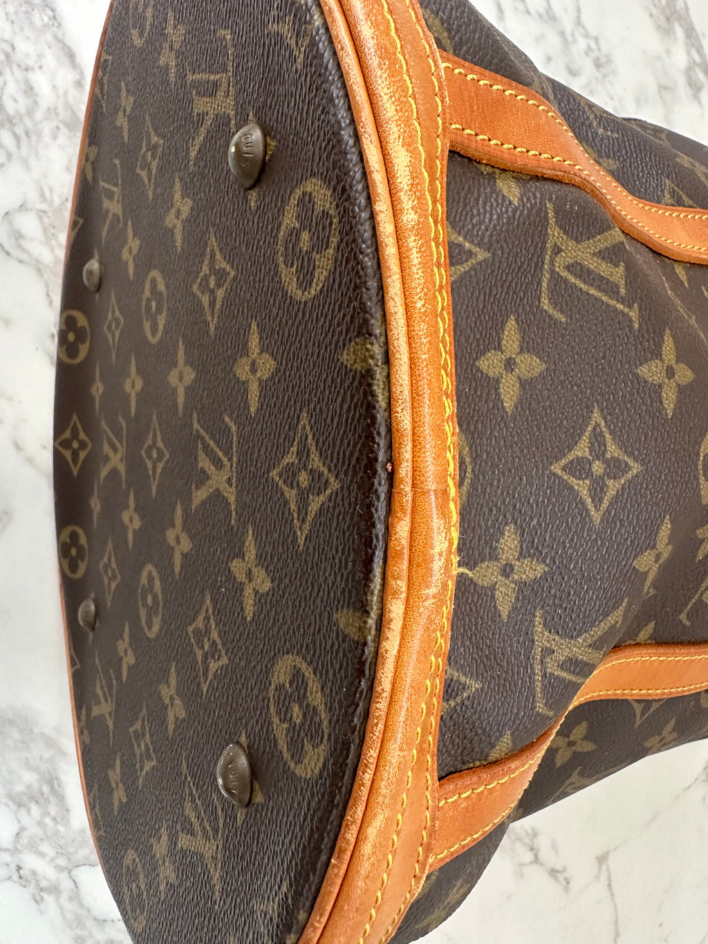 Louis Vuitton Bucket GM