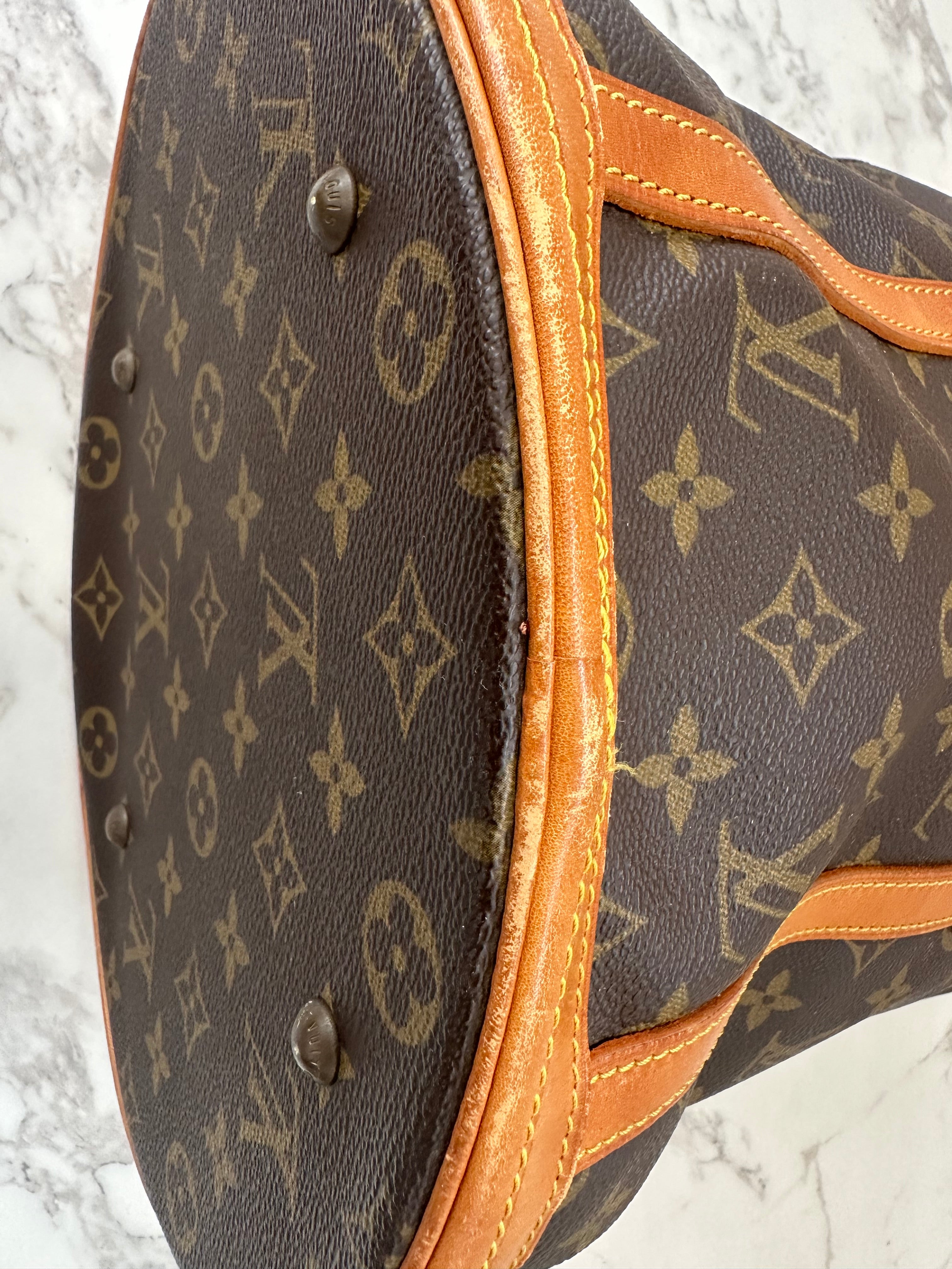 Louis Vuitton Bucket GM