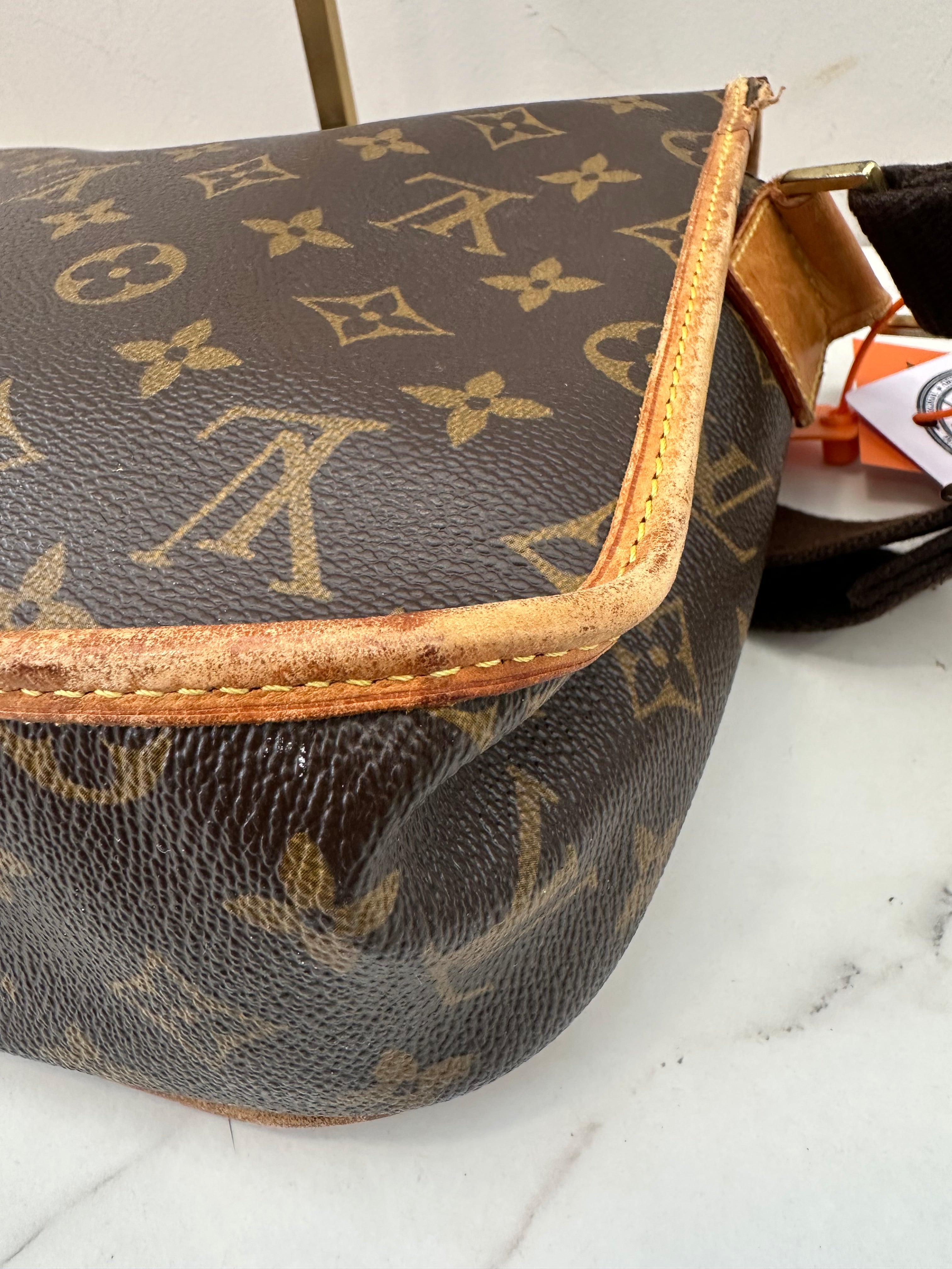 Louis Vuitton Messenger Bosphore