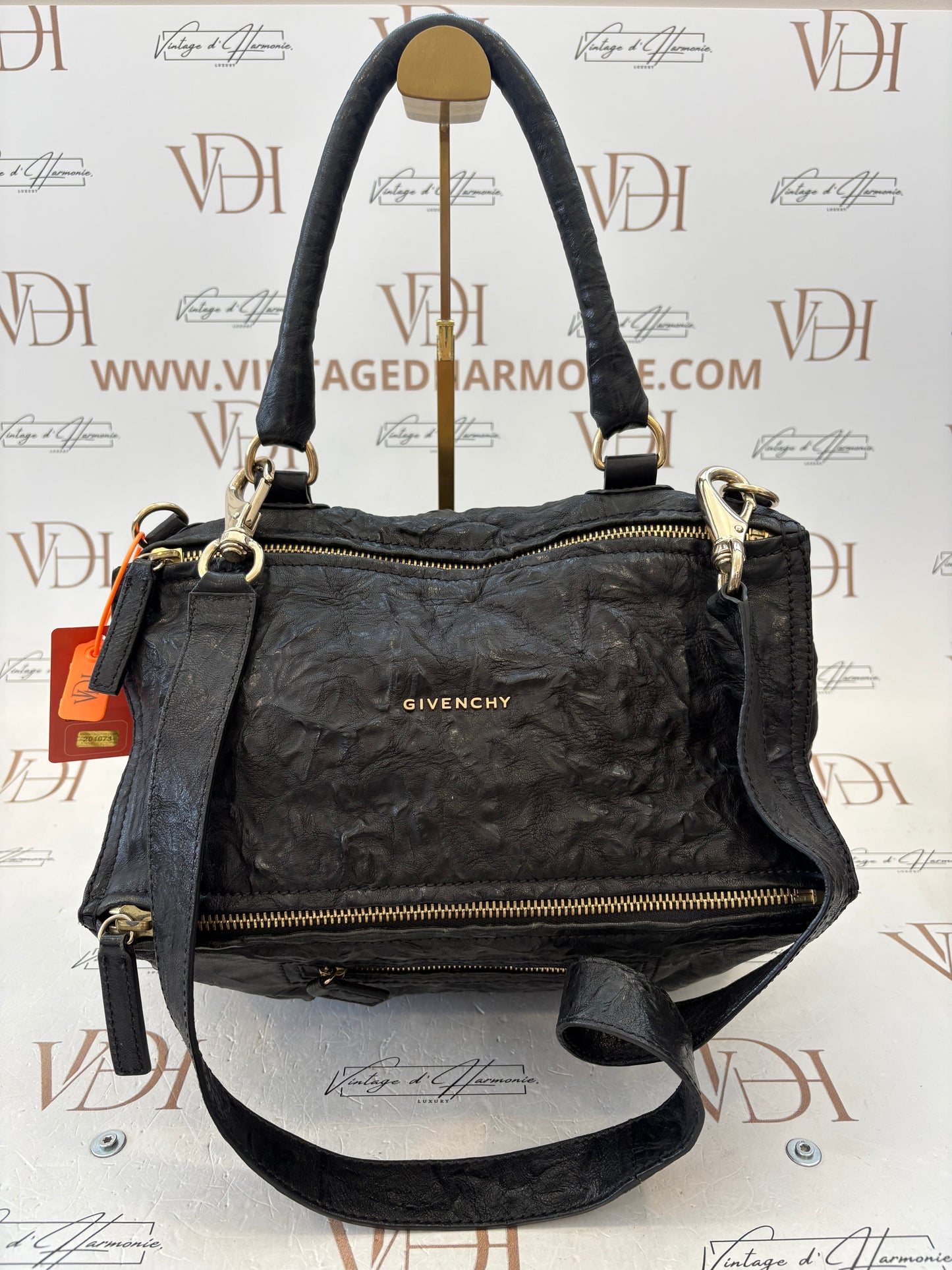 201073 - Givenchy Black