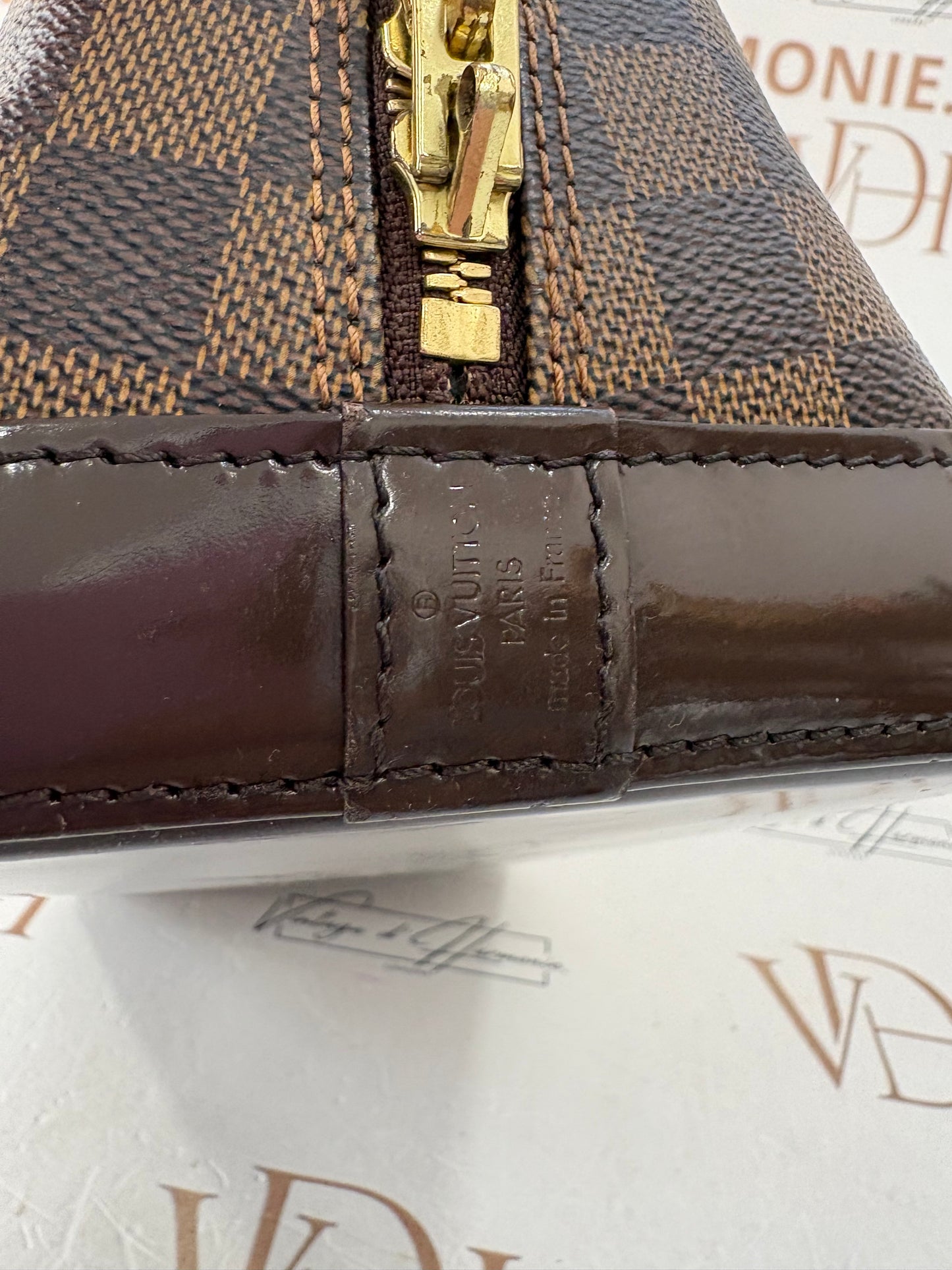 017861 - Louis Vuitton Alma Damier