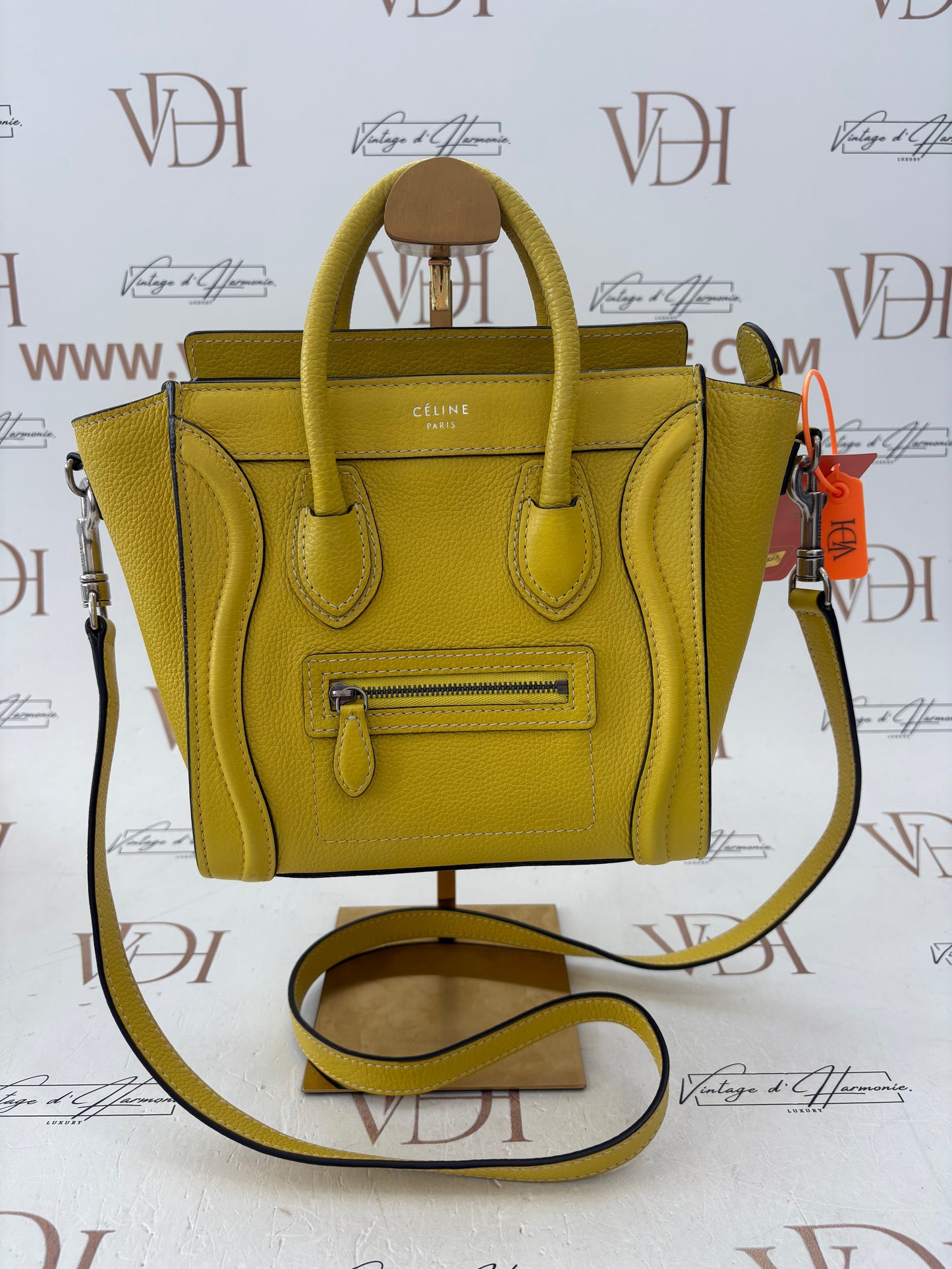 383887 - Céline Luggage Nano