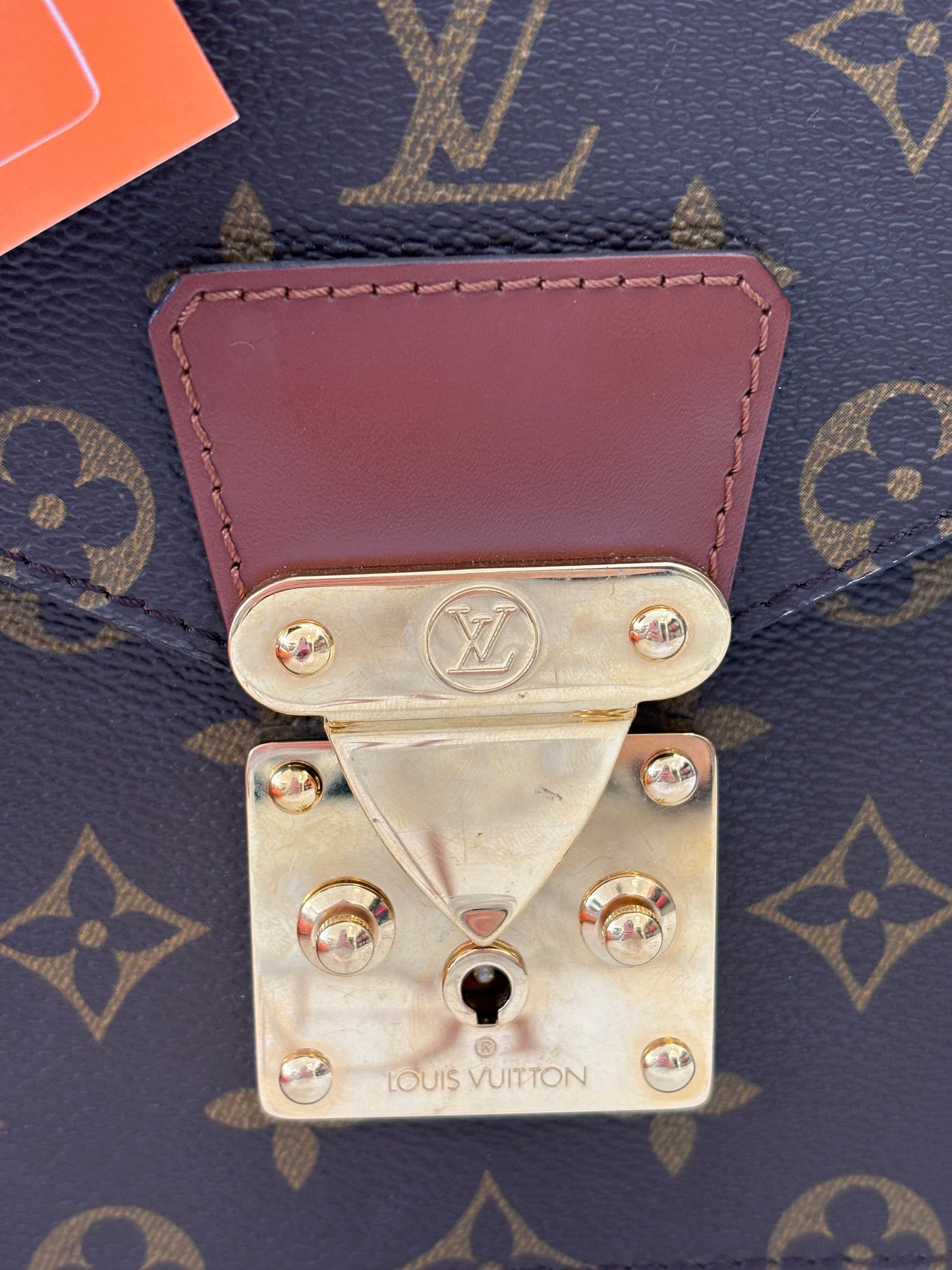 018971 - Louis Vuitton Concorde
