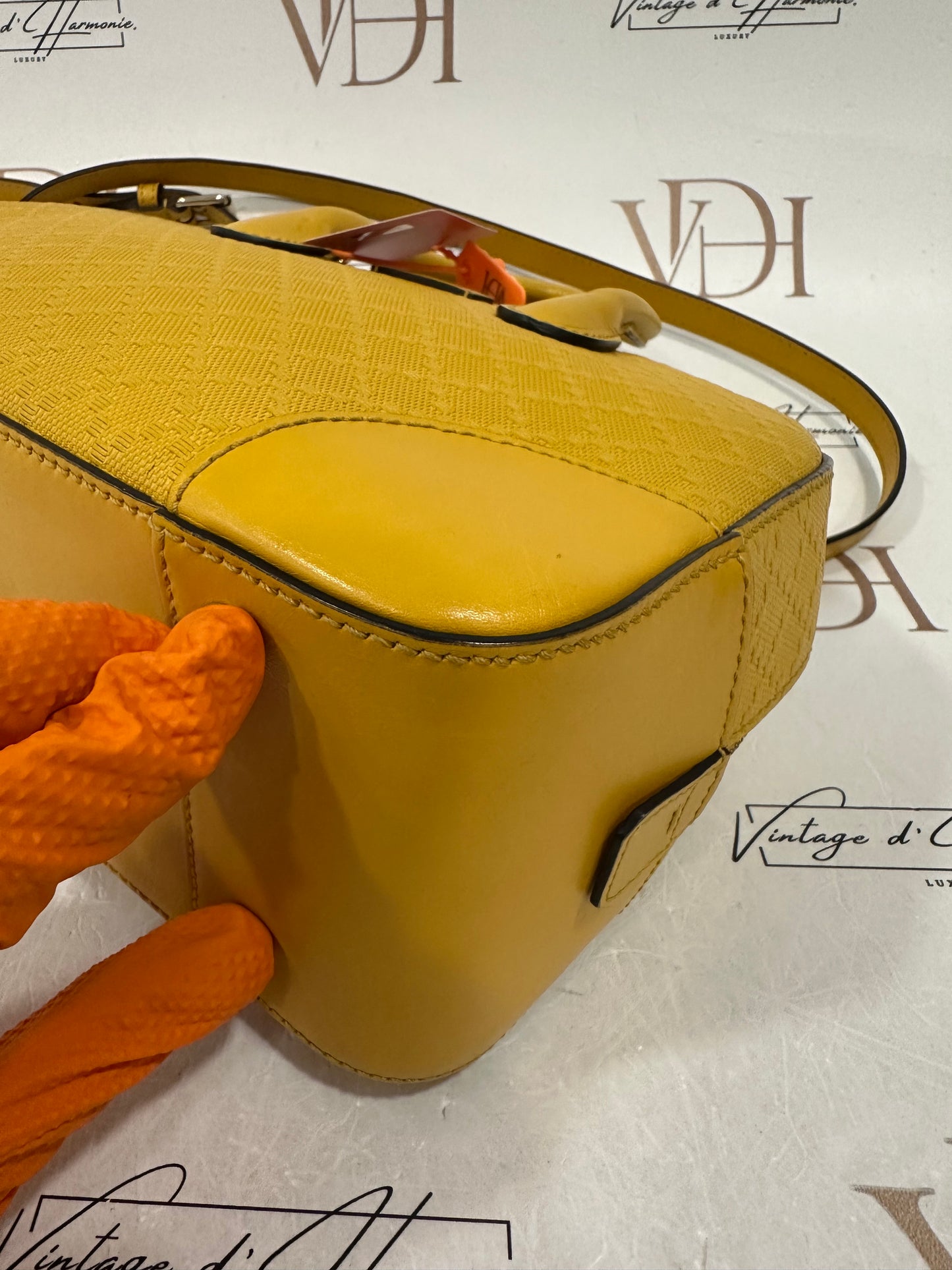 383169 - Gucci Bag Yellow