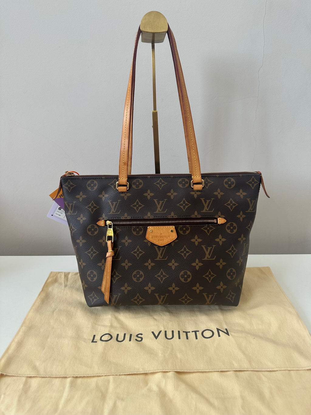 Louis Vuitton Lena