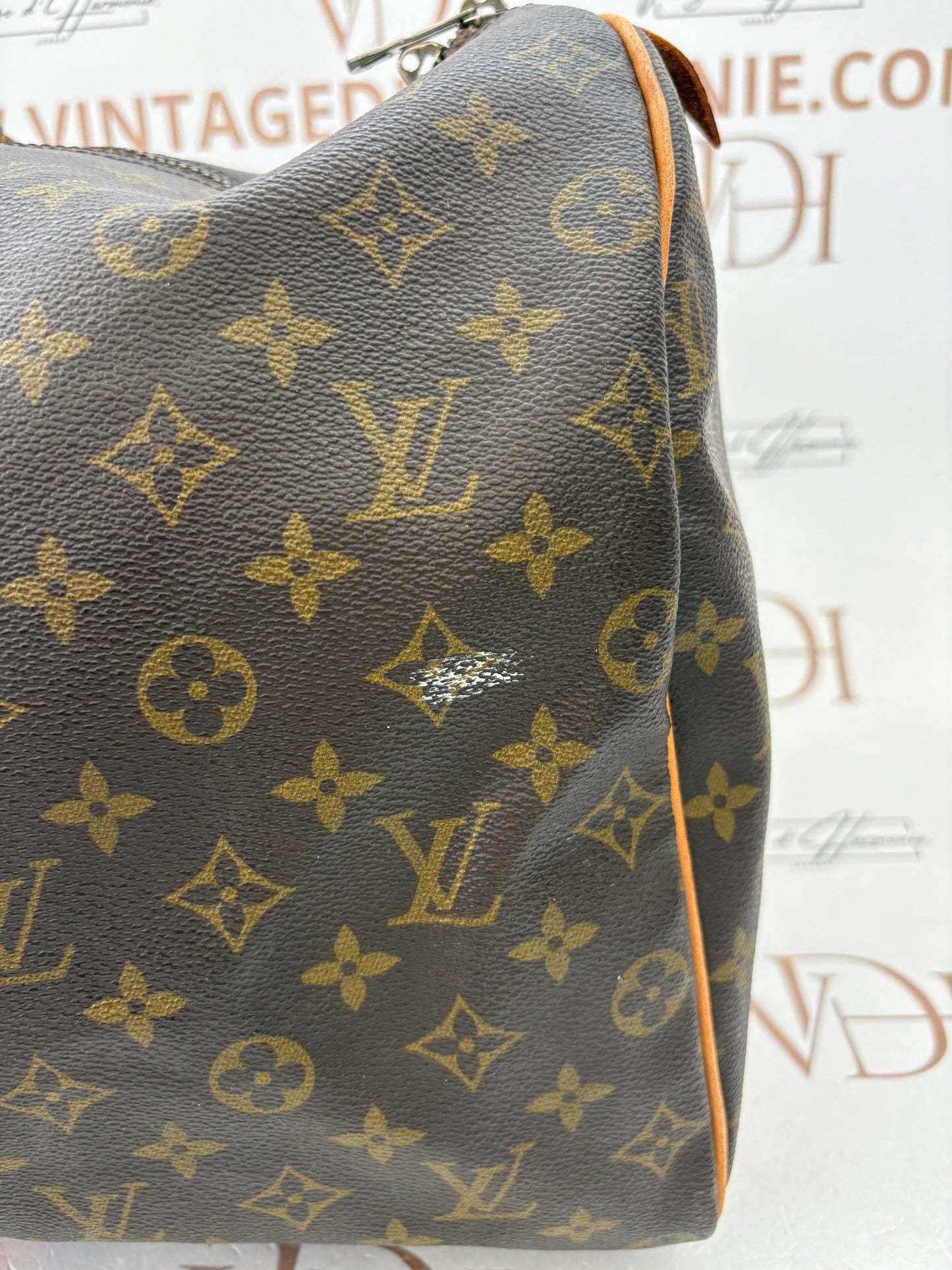 018145 - Louis Vuitton Keepall 50