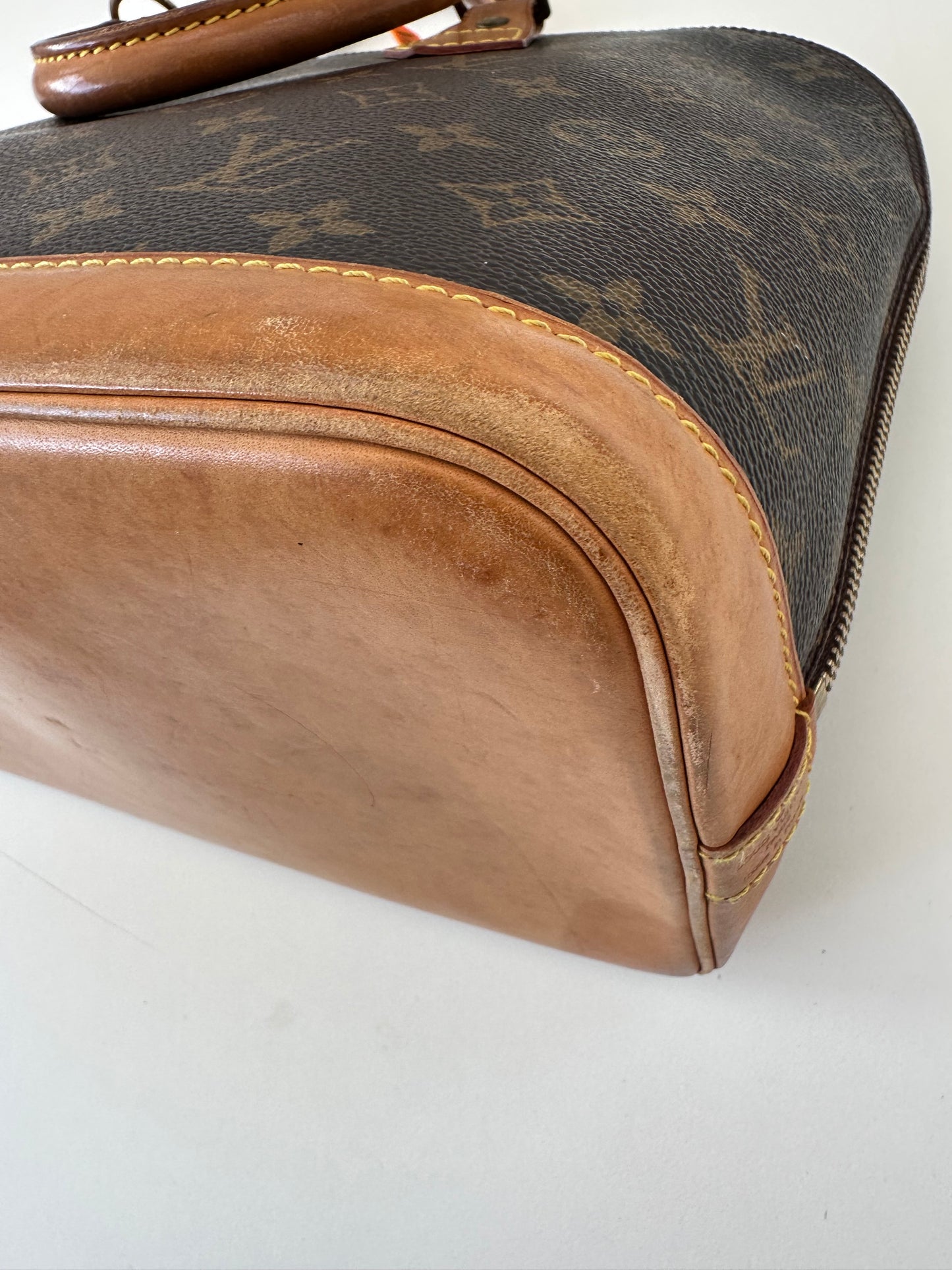 Louis Vuitton Alma