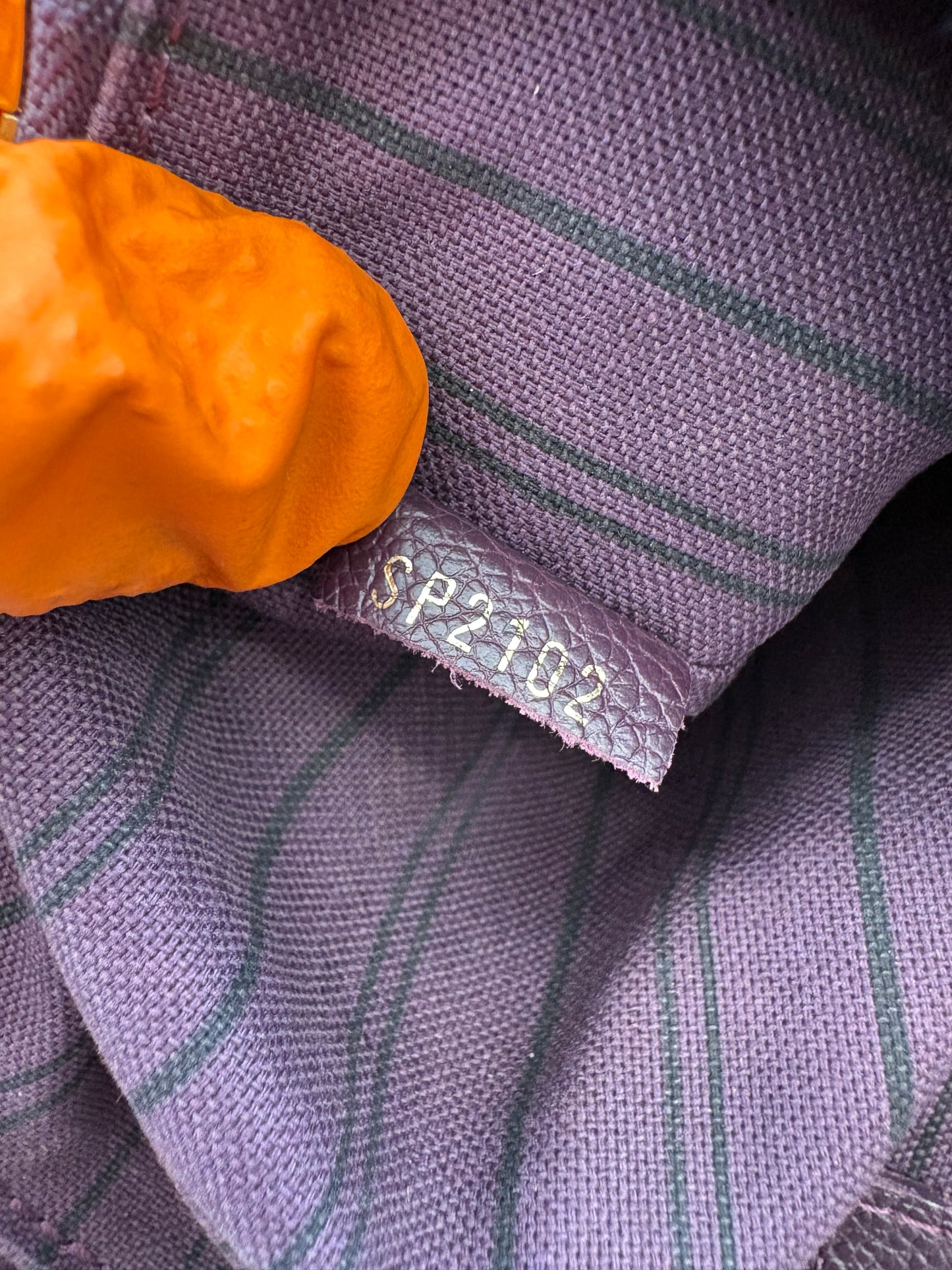 382889 - Louis Vuitton Lumineuse