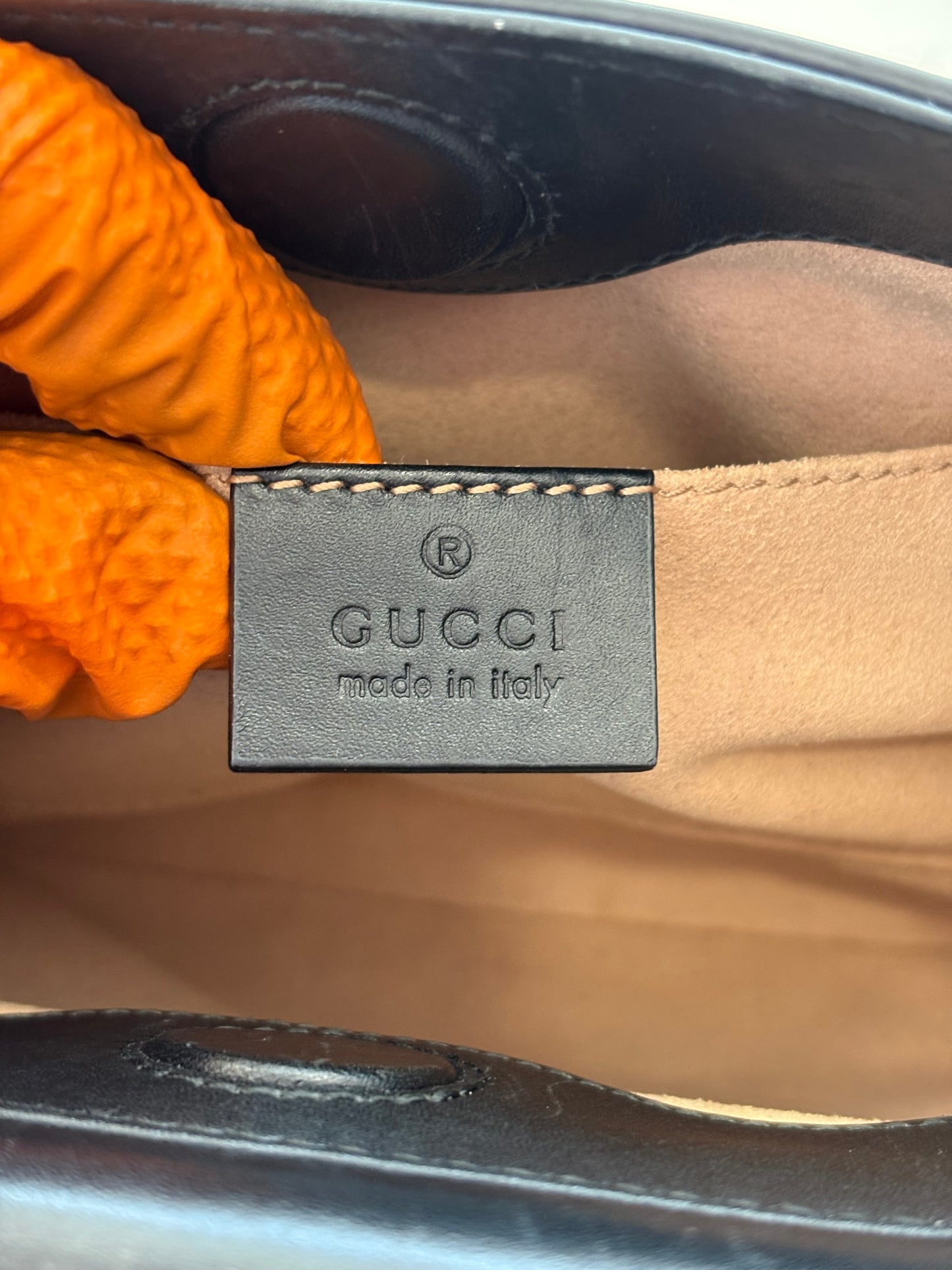 383841 - Gucci Nymphaea