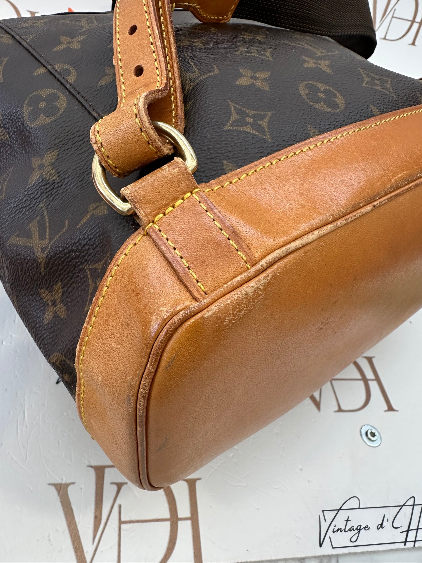 017819 - Louis Vuitton Montsouris GM