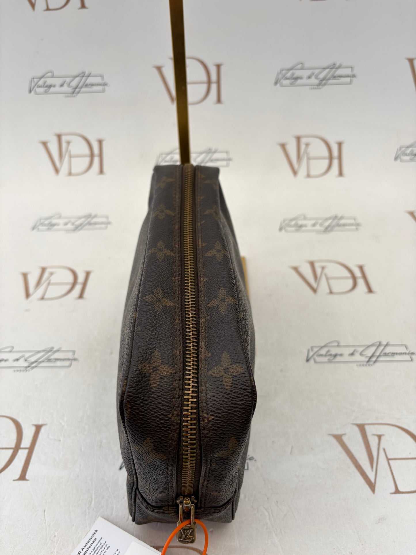 018933 - Louis Vuitton Trousse Toilette 23
