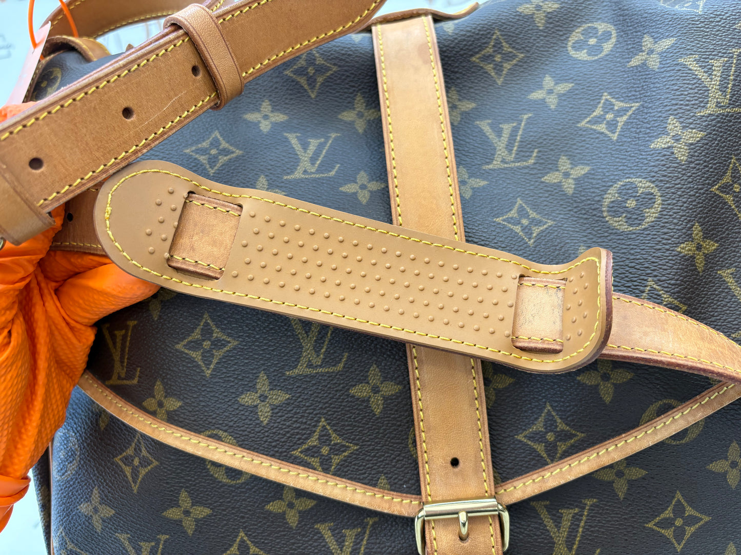 016919 - Louis Vuitton Saumur 35