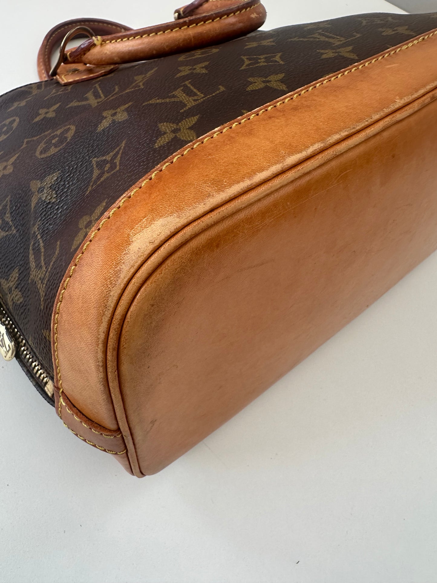 Louis Vuitton Alma