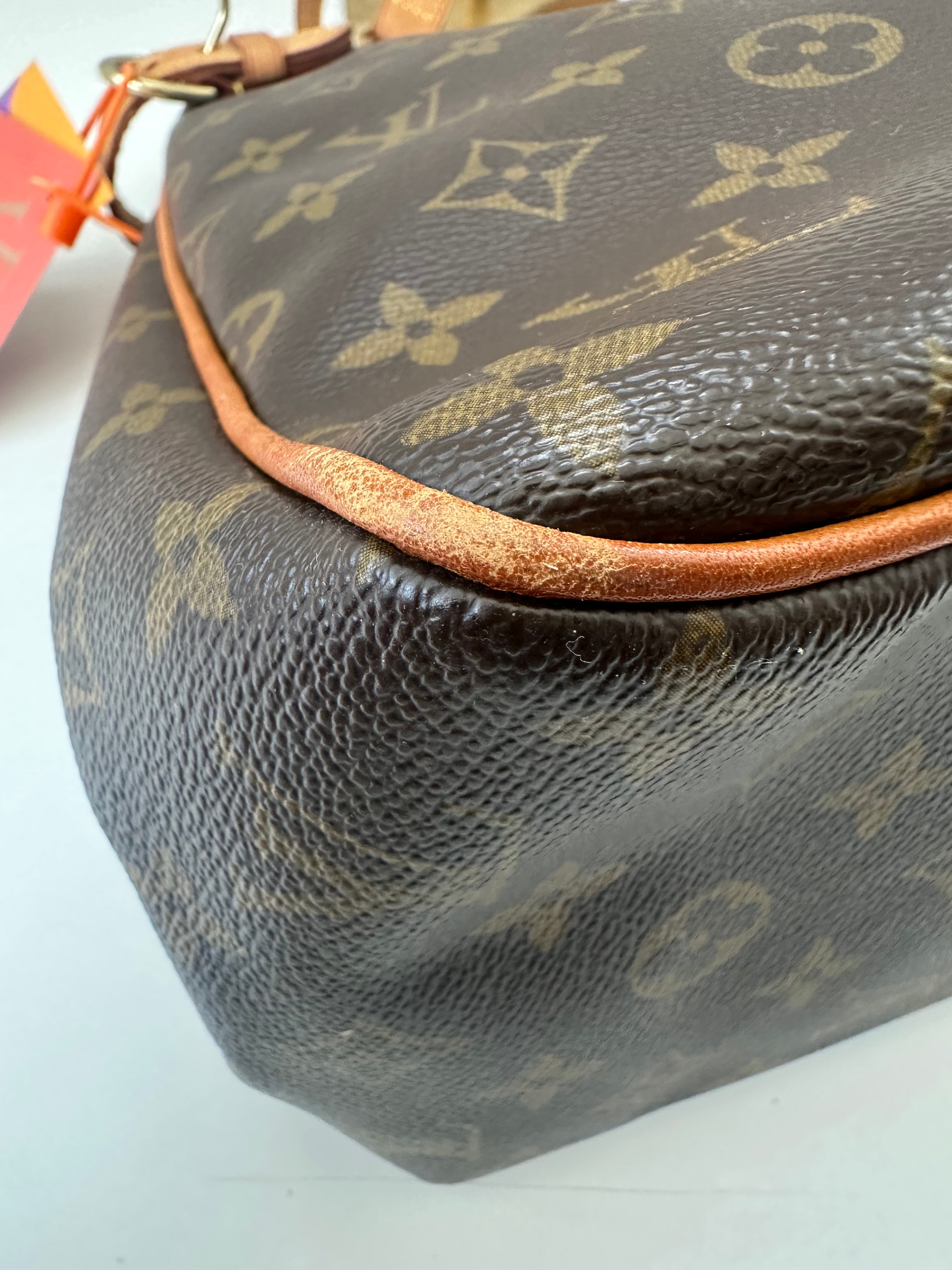 Louis Vuitton Batignolles Vertical