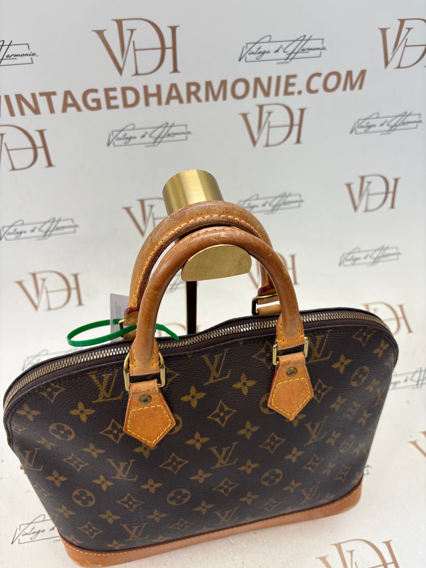 017105 - Louis Vuitton Alma