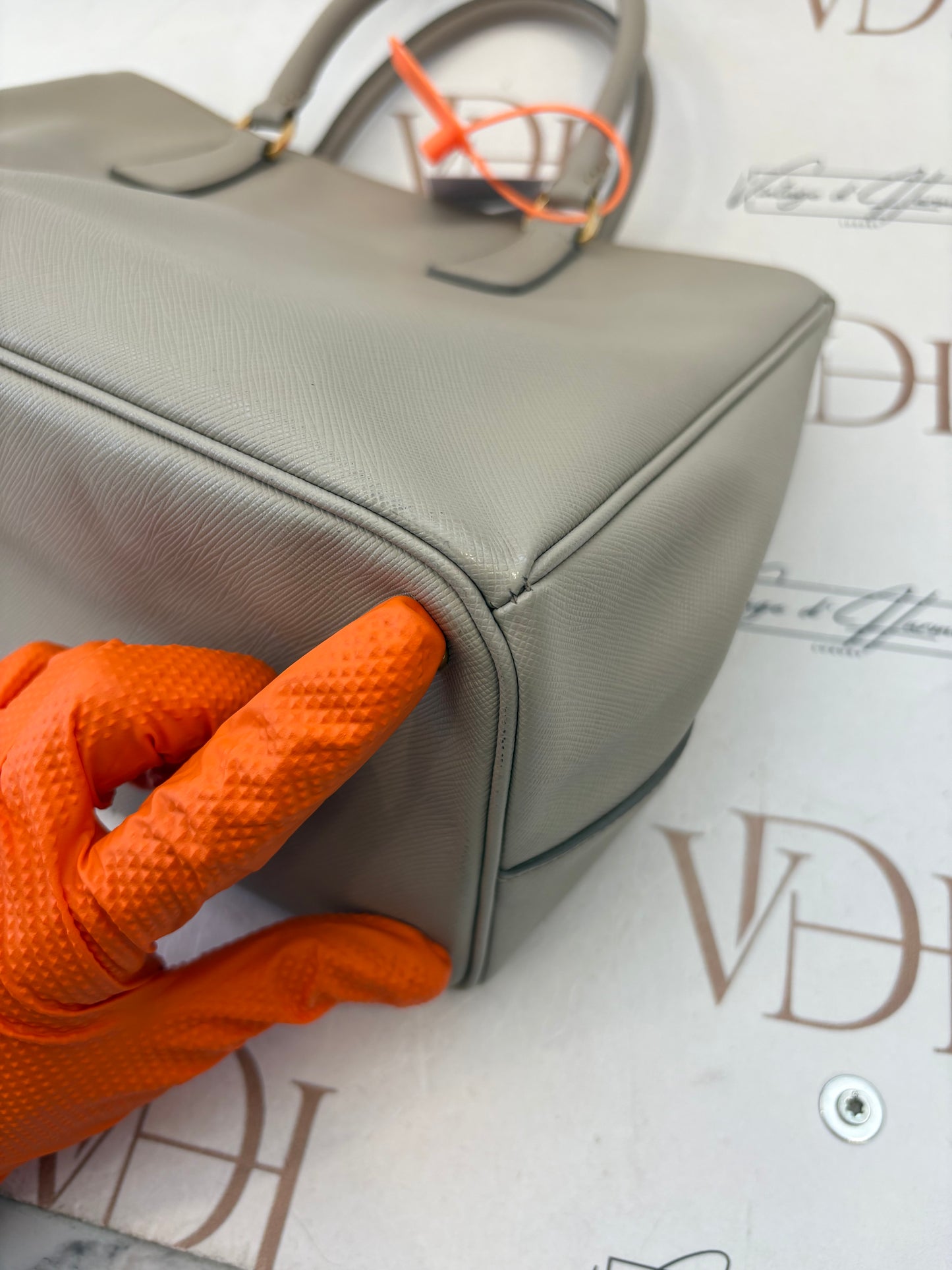 383898 - Prada Galleria Grey