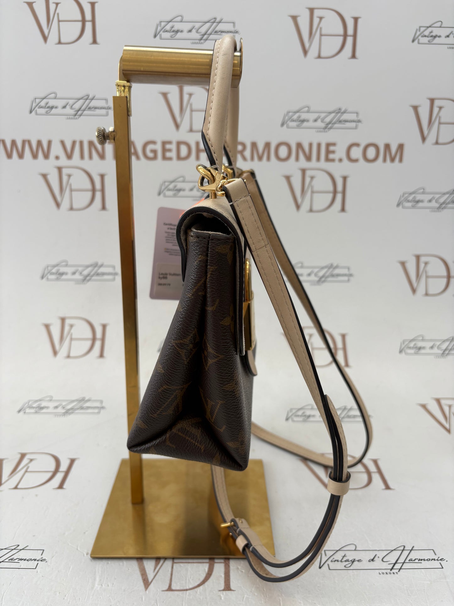 383979 - Louis Vuitton Locky BB