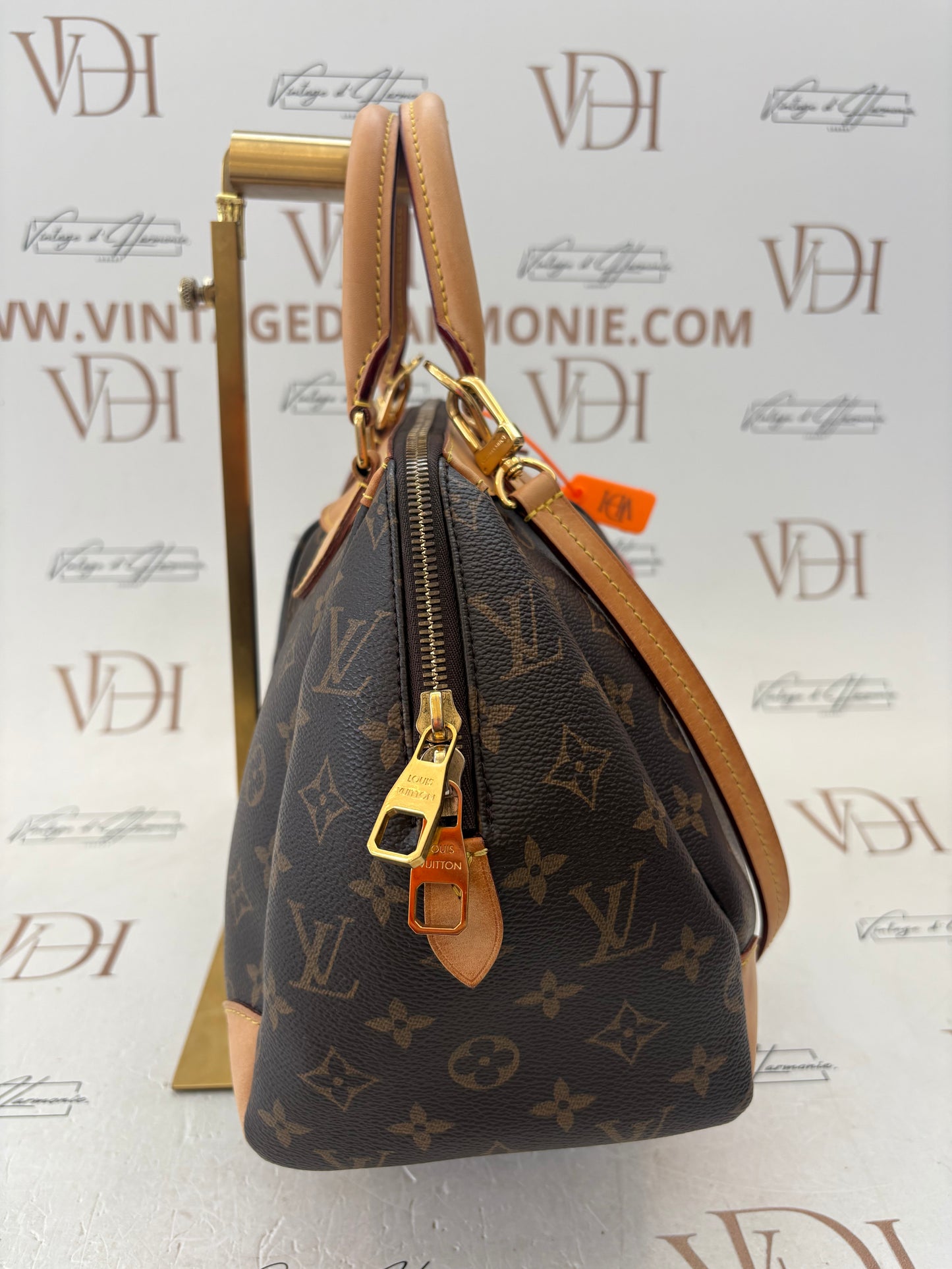 384180 - Louis Vuitton Segur