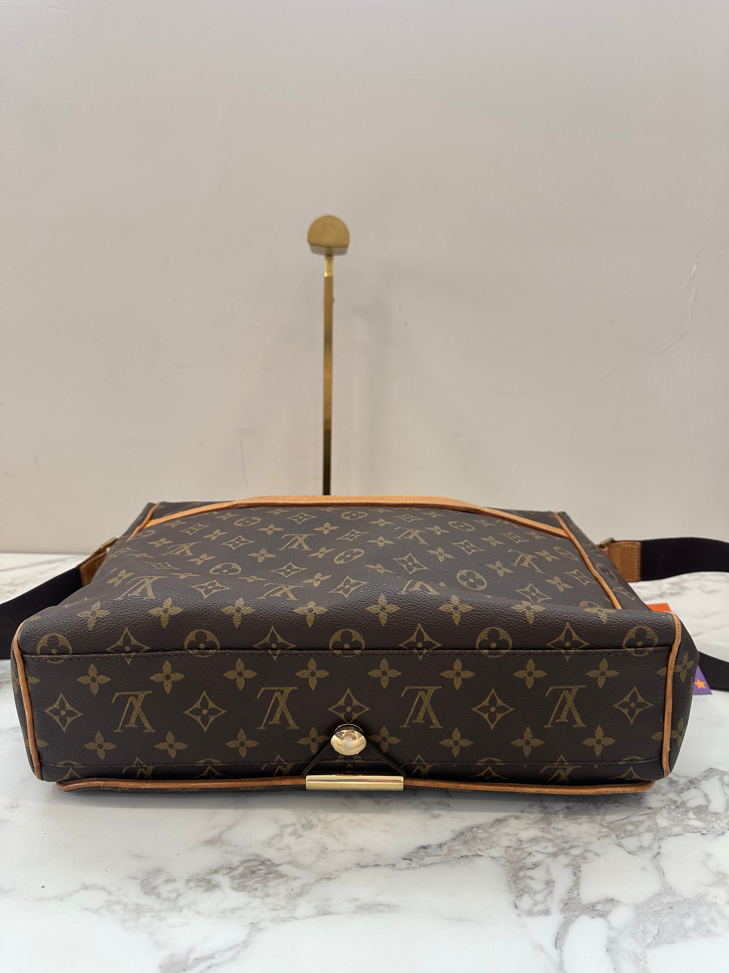 Louis Vuitton Messenger Bosphore
