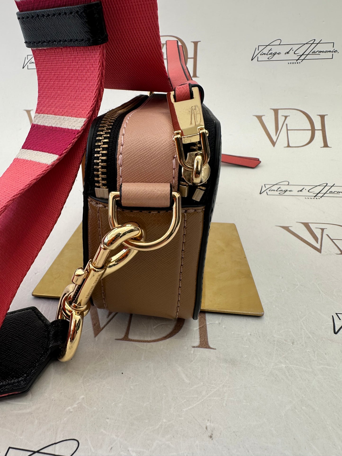382204 - Marc Jacobs Snapshot