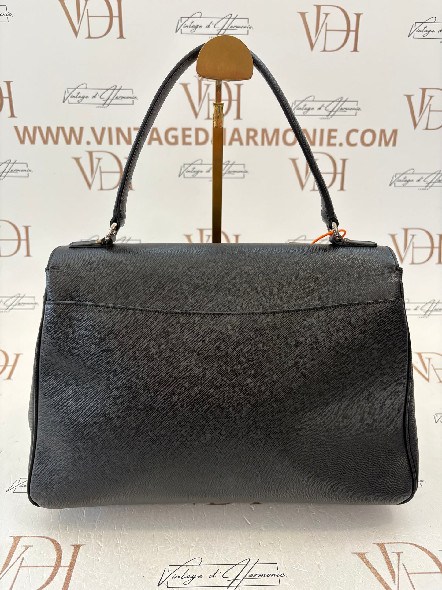 018788 - Salvatore Ferragamo Black