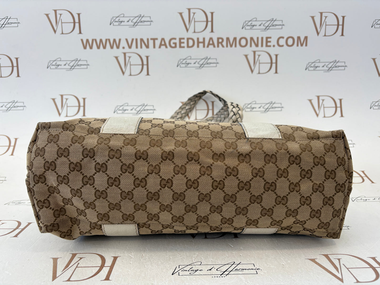 200945 - Gucci Pelham