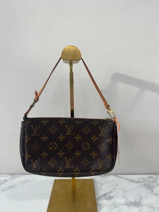 Louis Vuitton Pochette