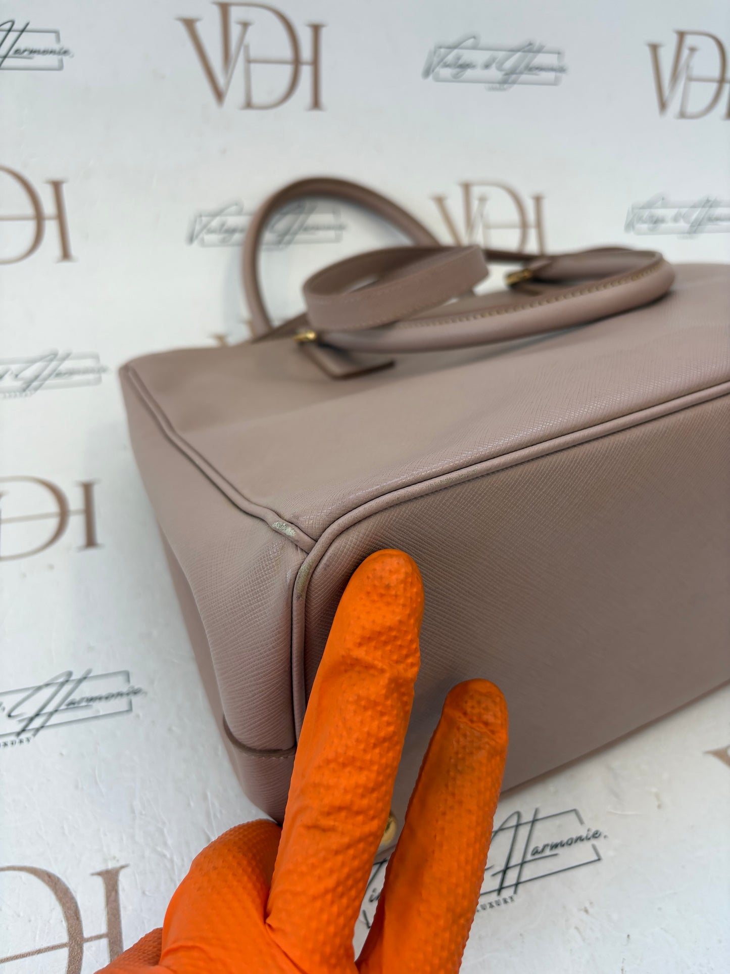 201403 - Prada Galleria