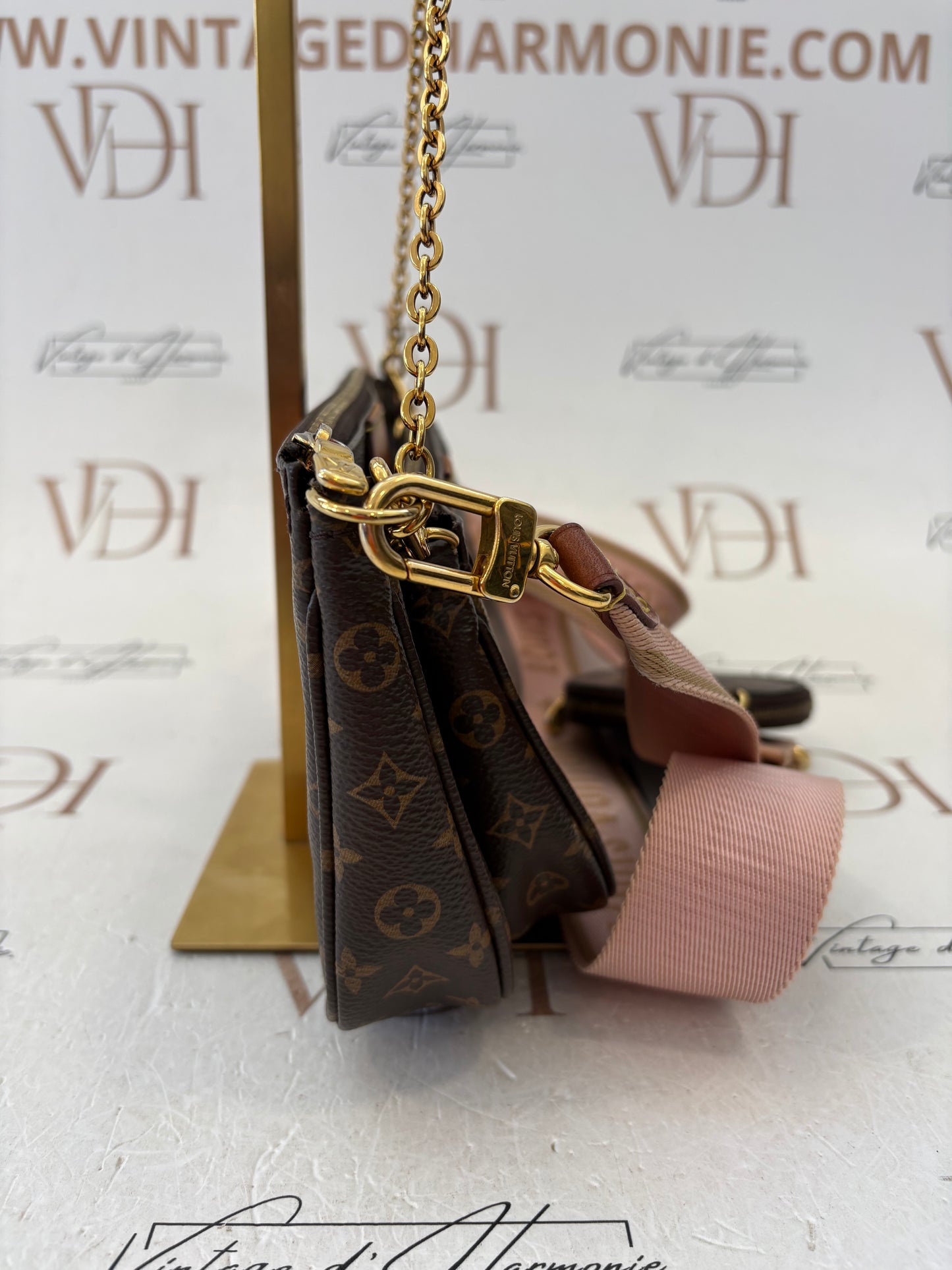 384068 - Louis Vuitton Multipochette