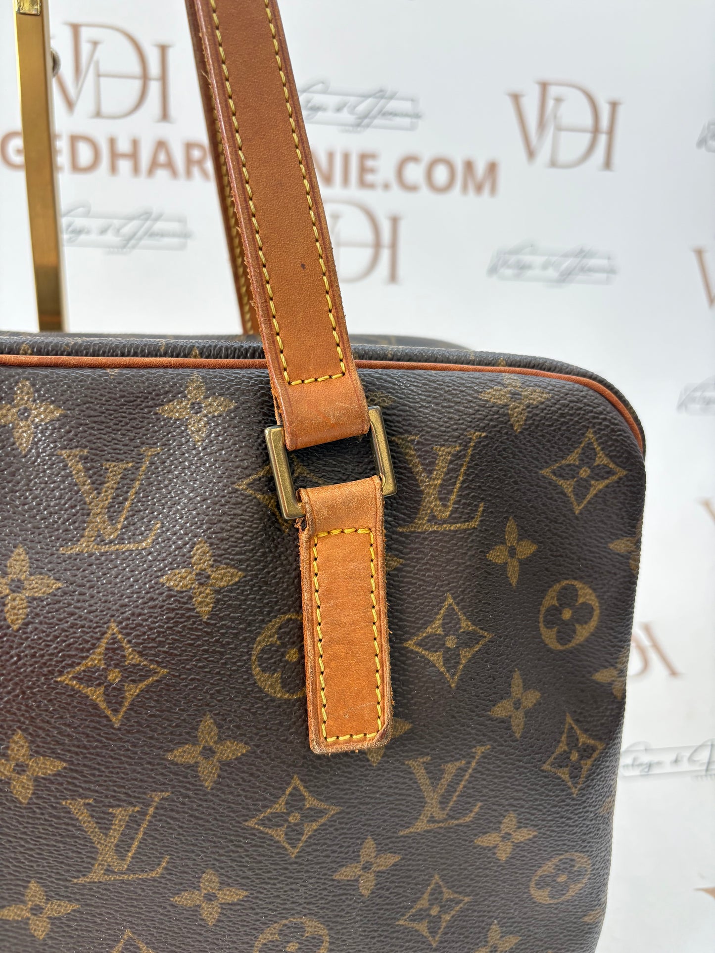 018776 - Louis Vuitton Cite GM