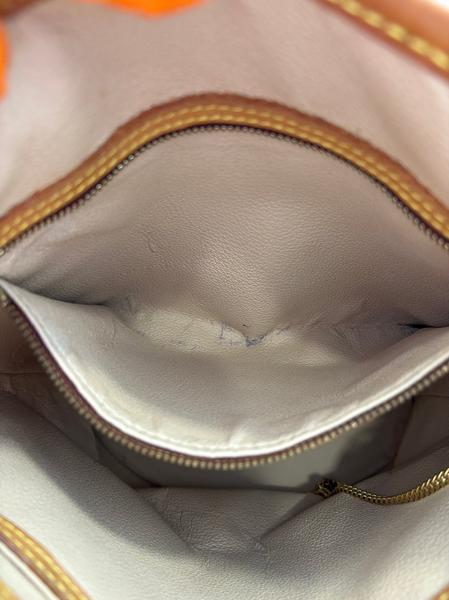 017094 - Louis Vuitton Bucket PM