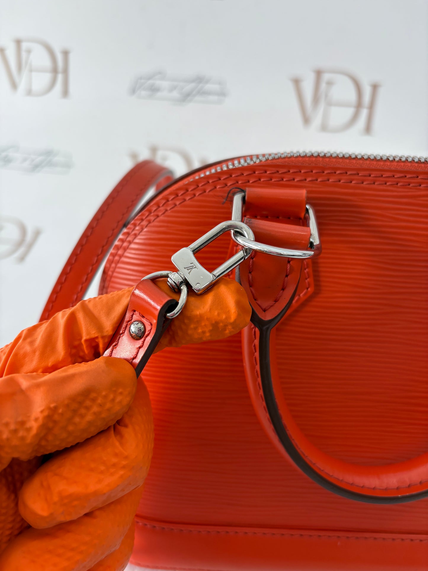 383496 - Louis Vuitton Alma BB