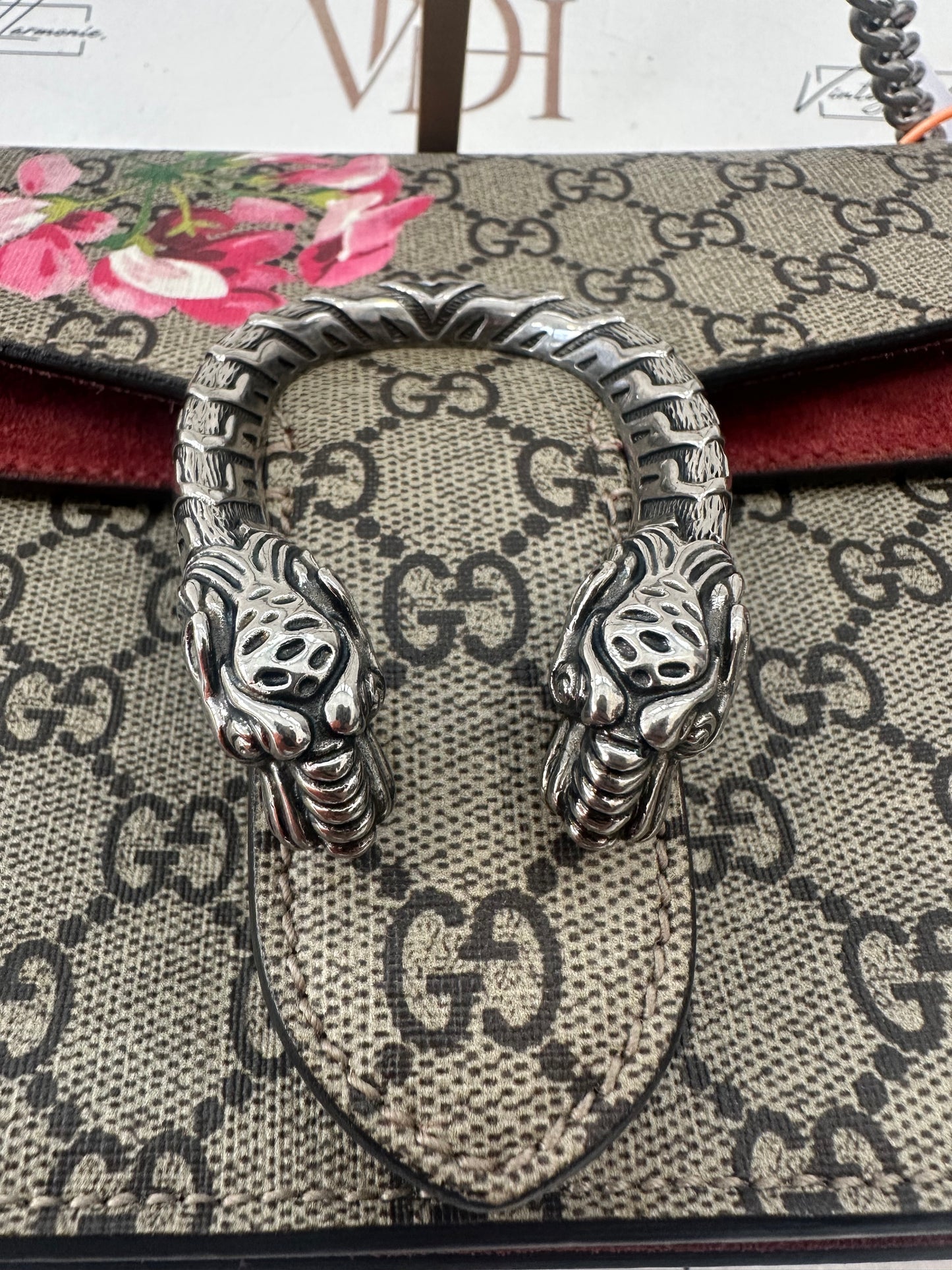 383002 - Gucci Dionysus