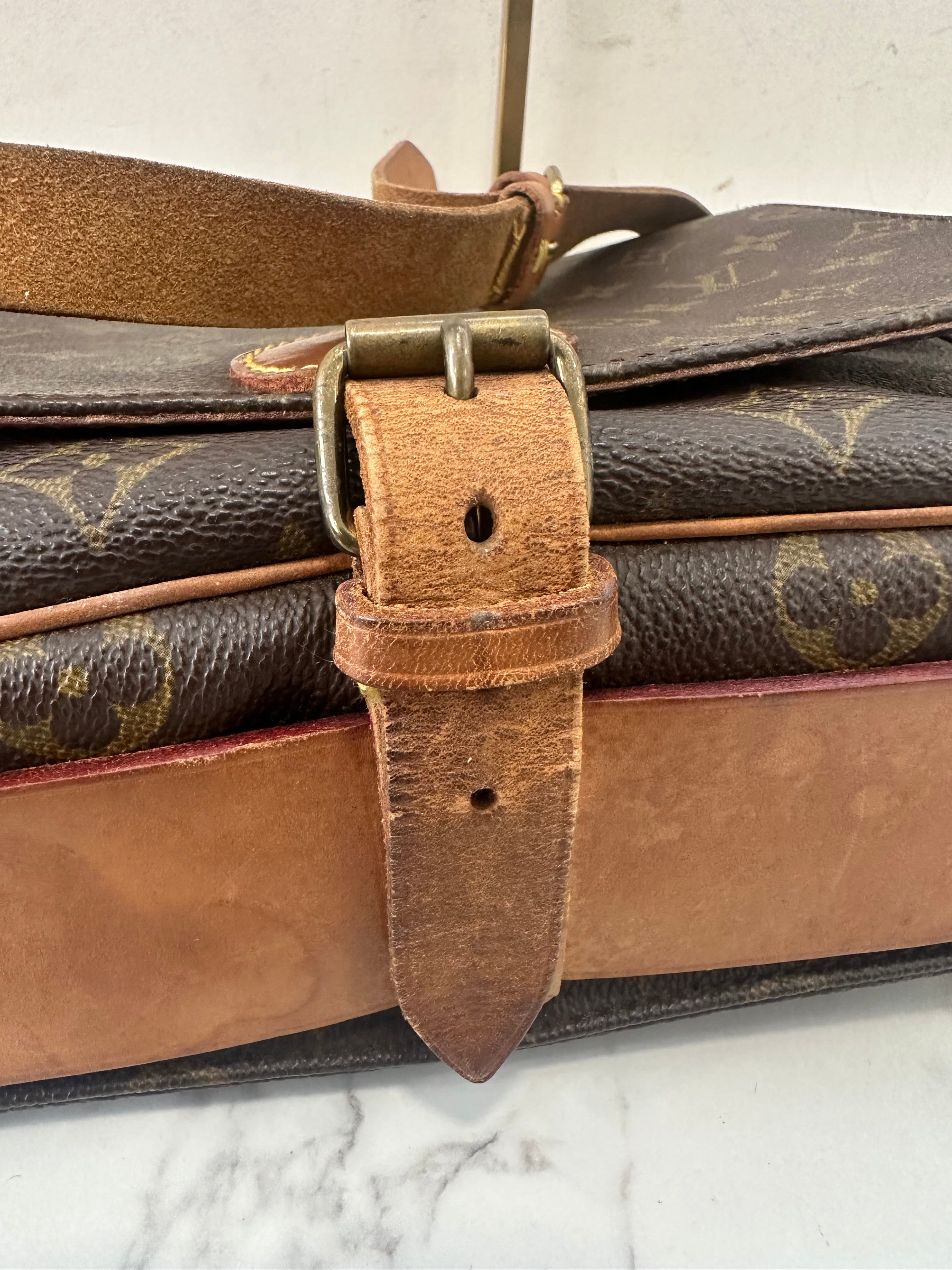 Louis Vuitton Cartouchiere GM