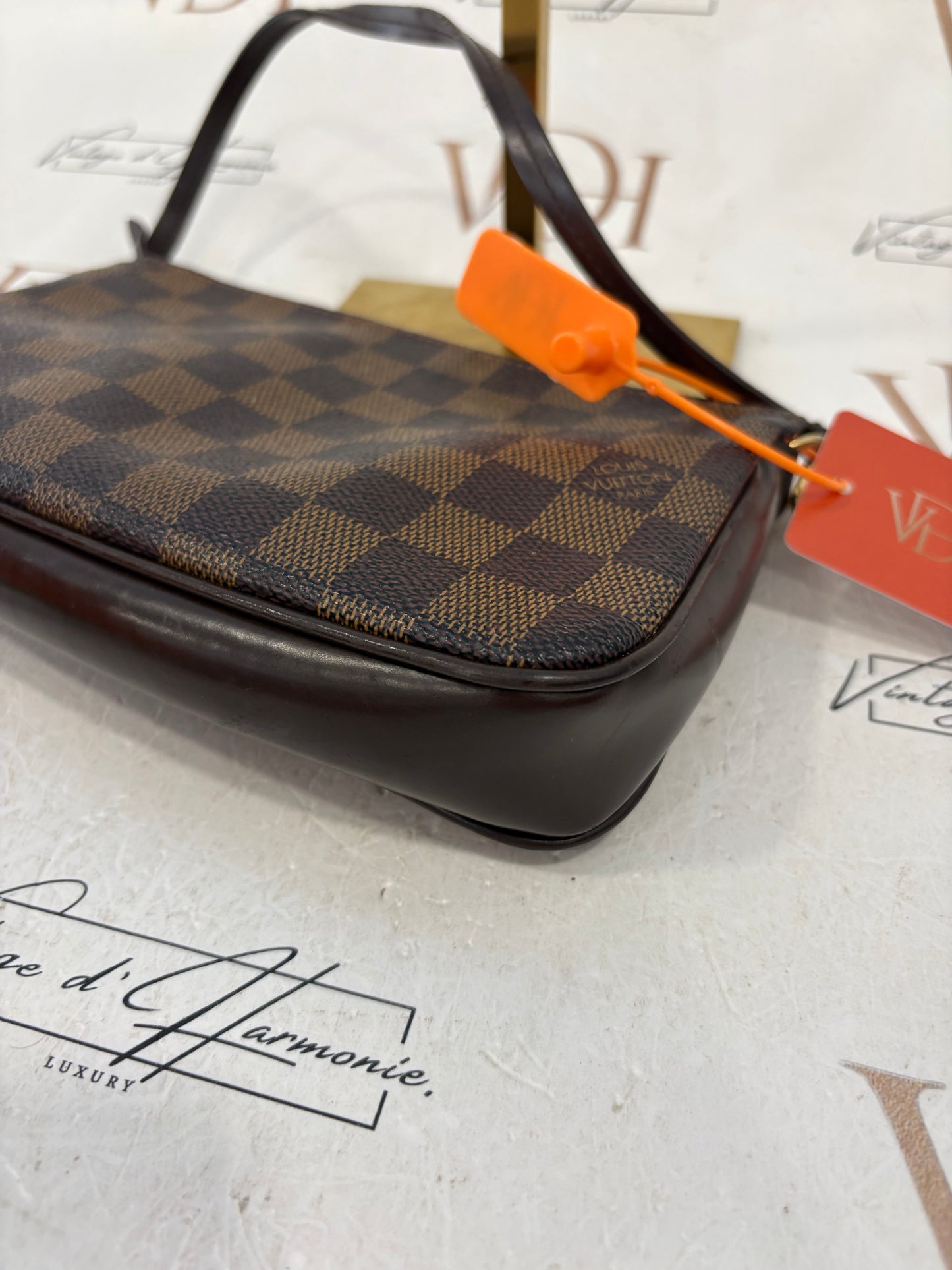 017042 - Louis Vuitton Trousse Makeup