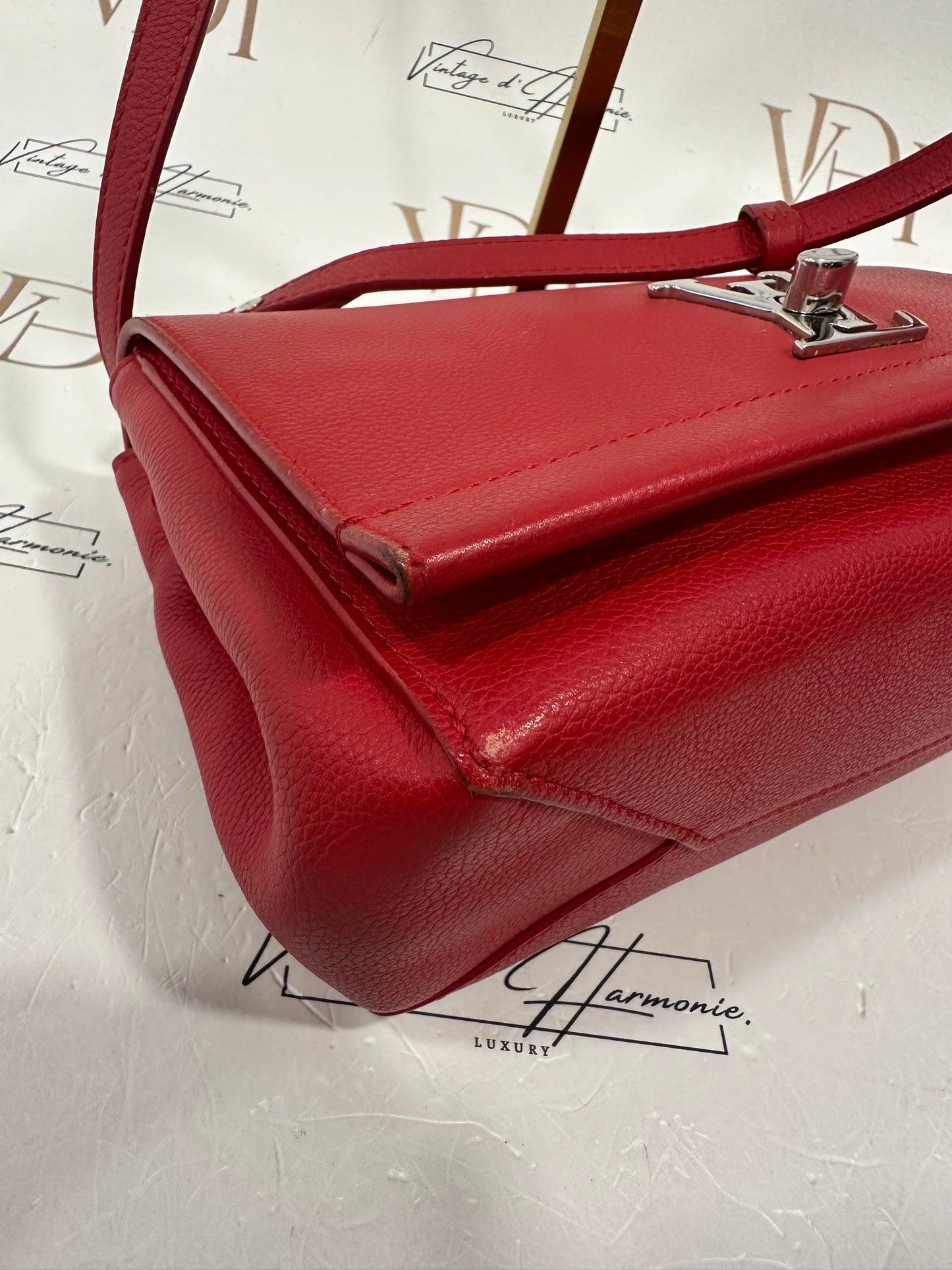 102440 - Louis Vuitton Lockme BB
