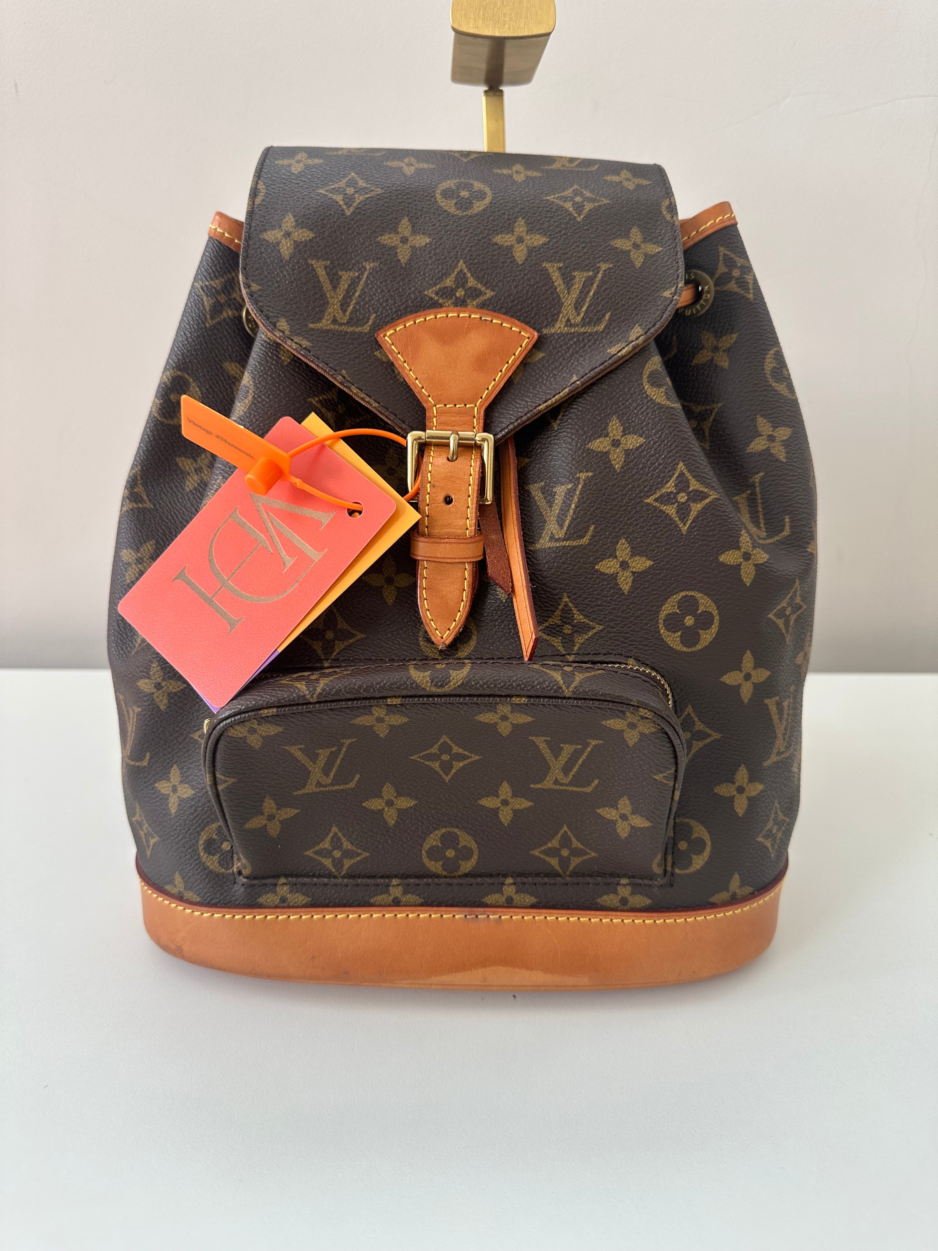 Louis Vuitton Montsouris MM