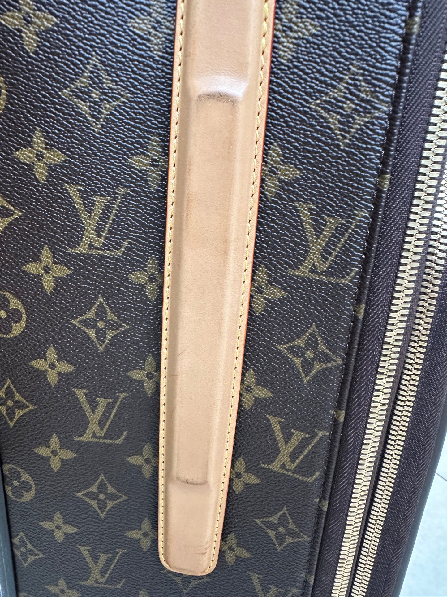 016886 - Louis Vuitton Trolley