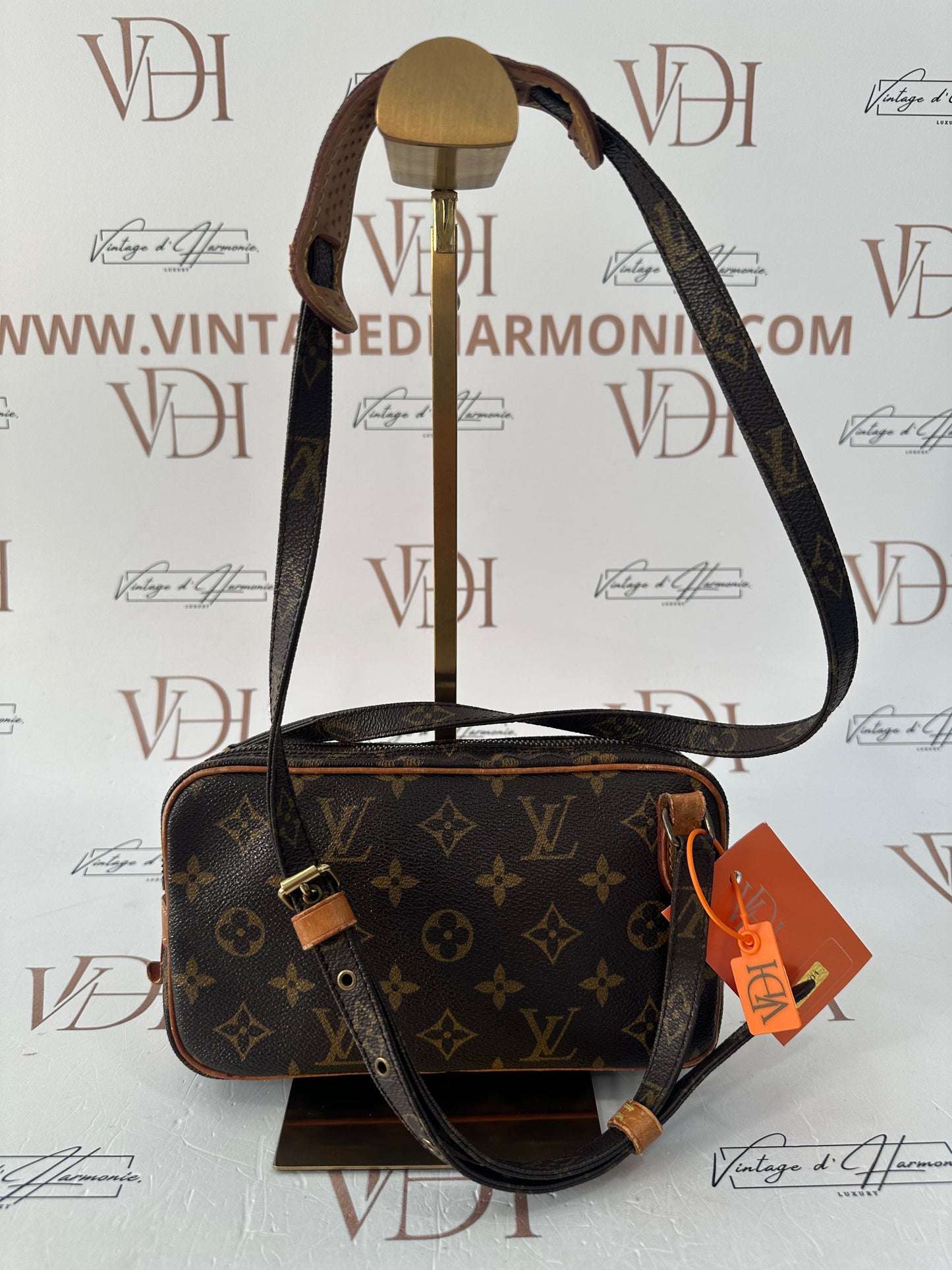 017801 - Louis Vuitton Marly Bandouliere