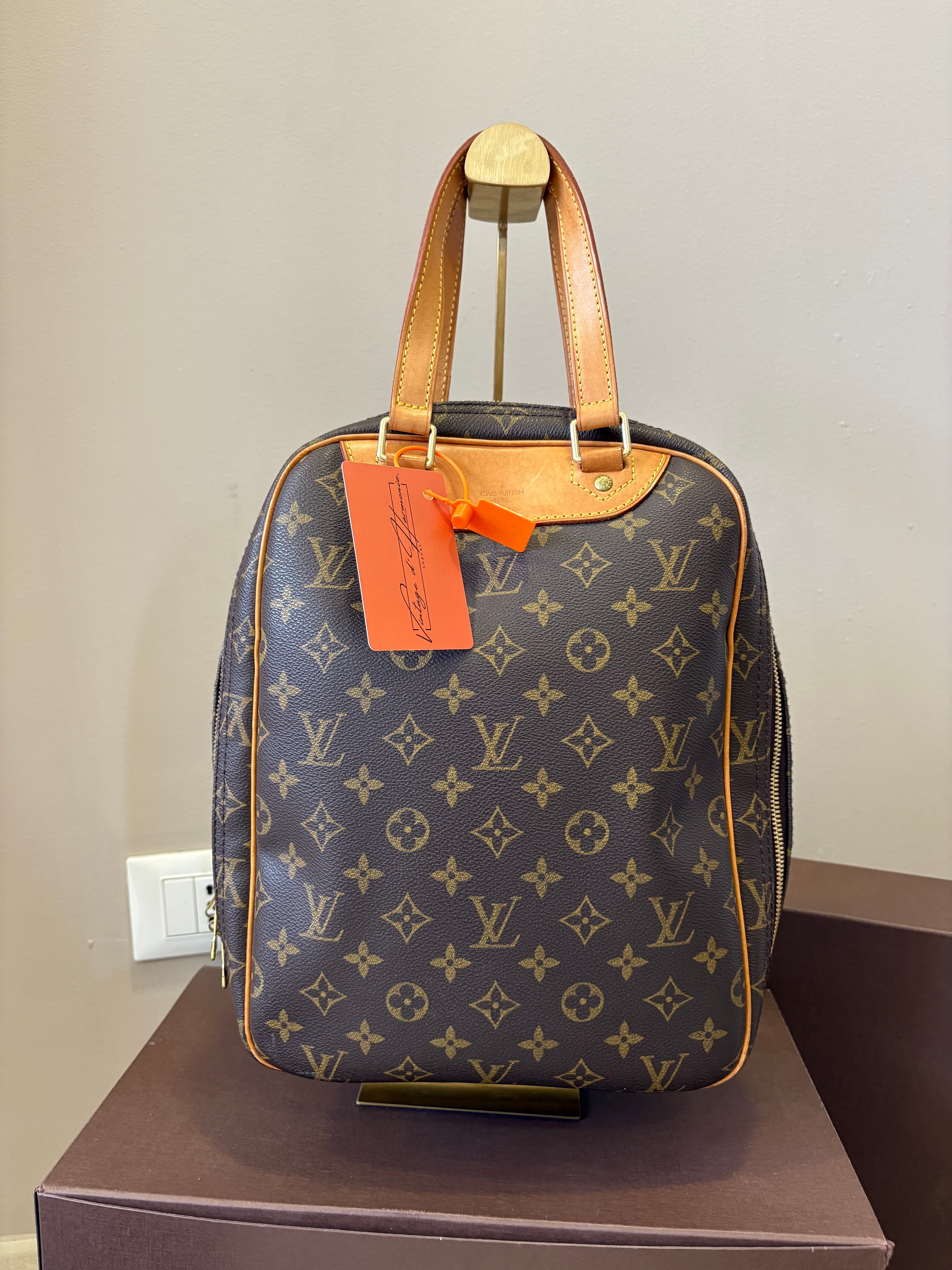 Louis Vuitton Excursion