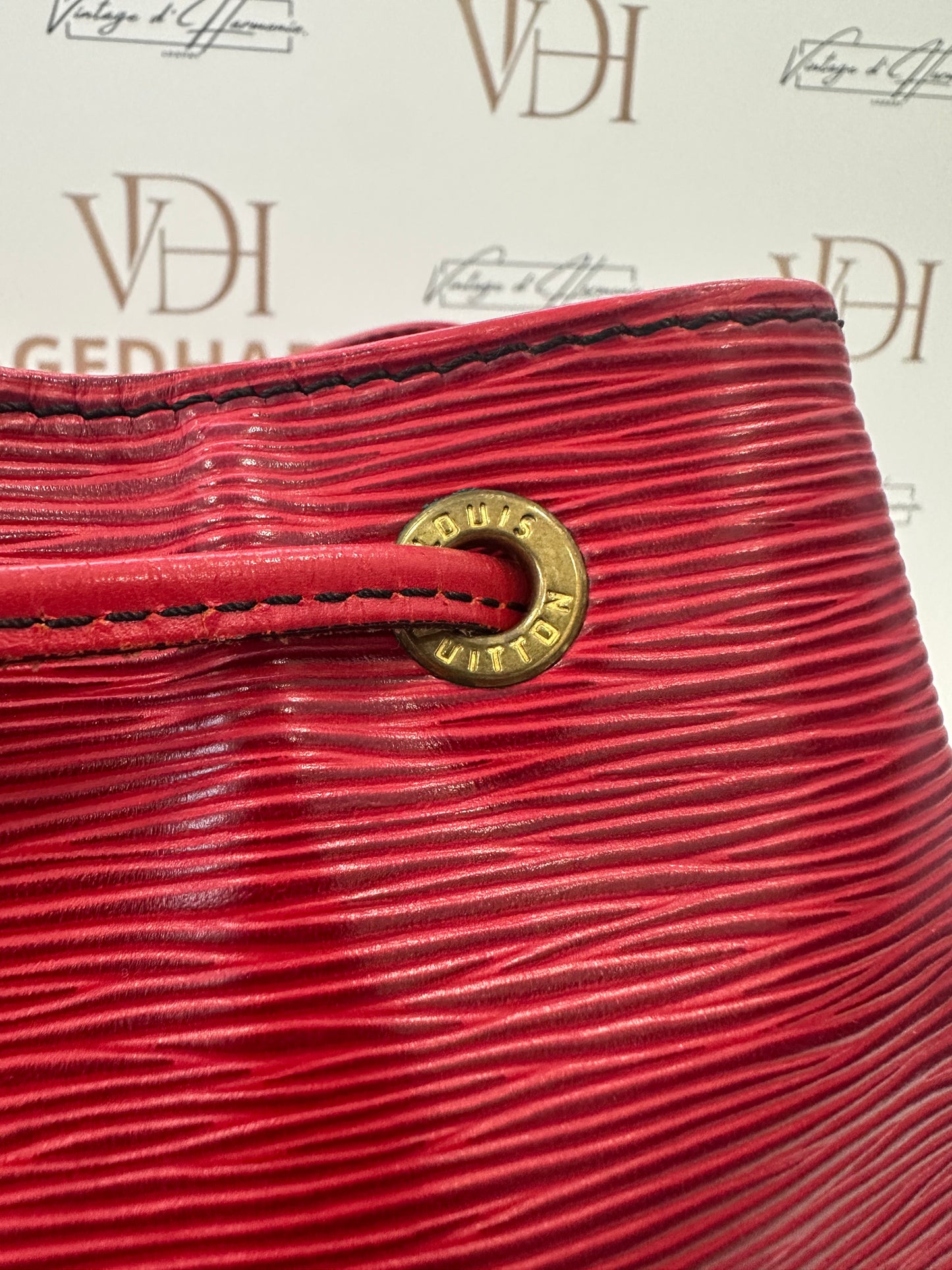 017924 - Louis Vuitton Red Epi