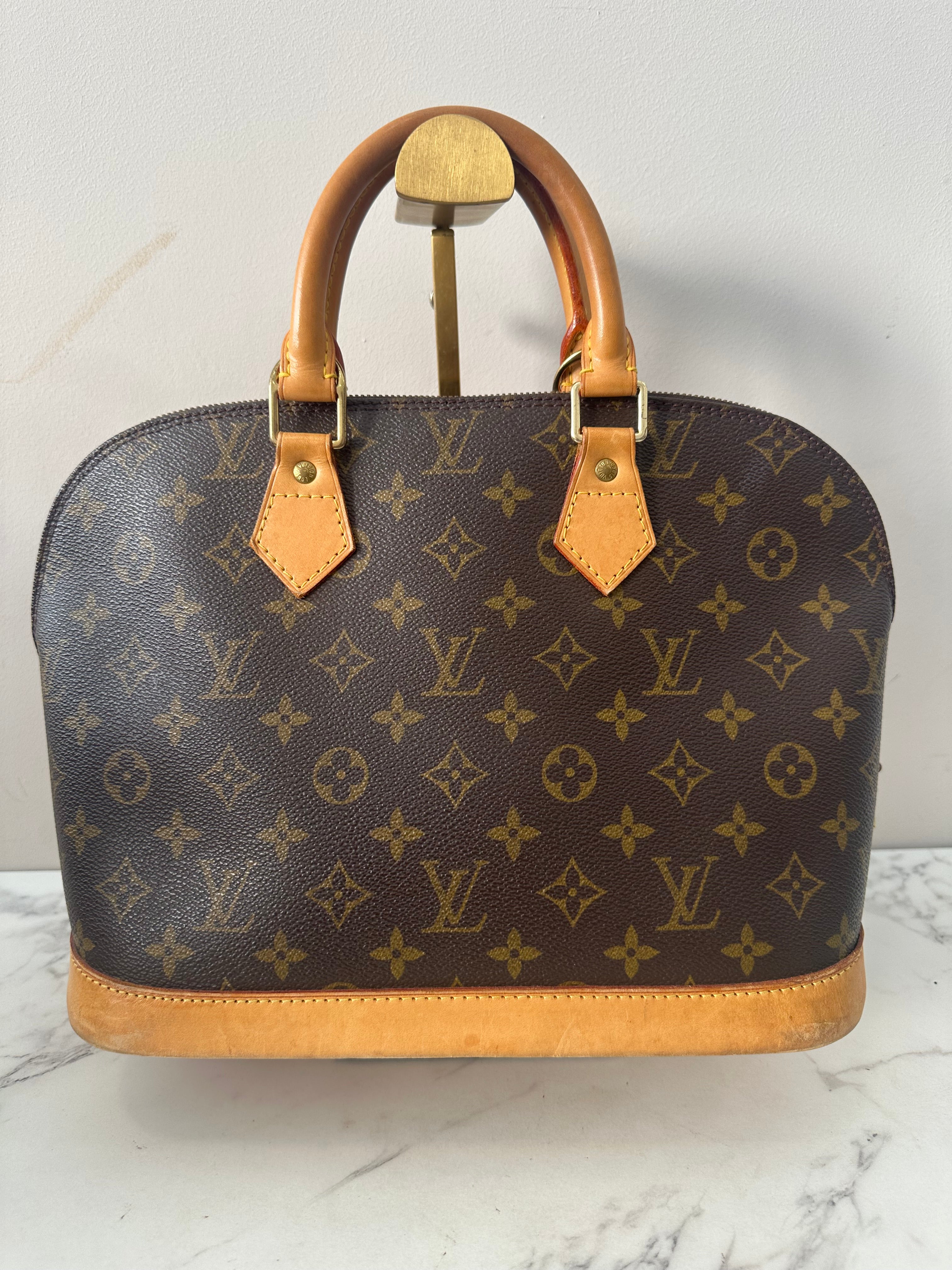 Louis Vuitton Alma