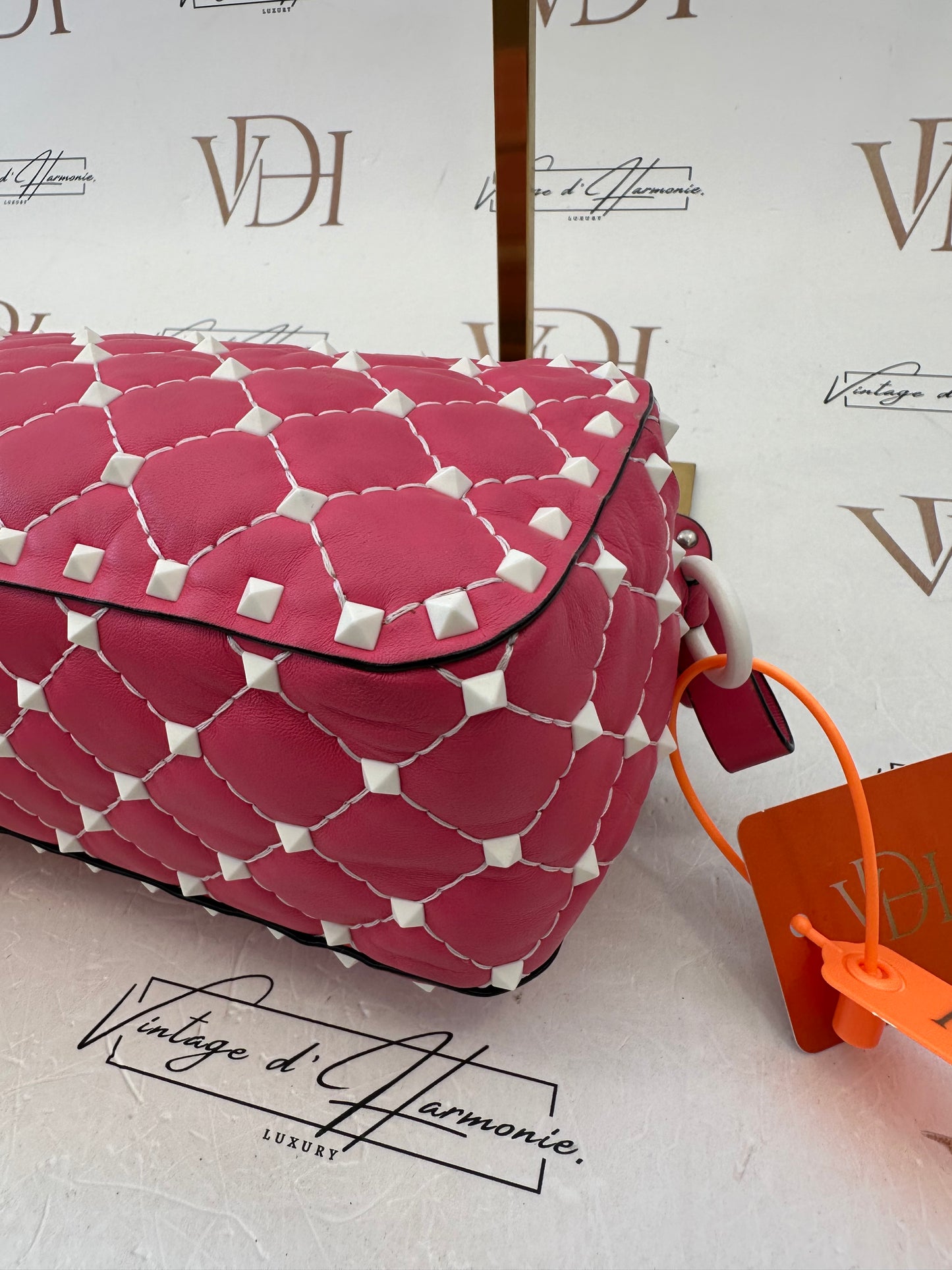 382349 - Valentino Rockstud