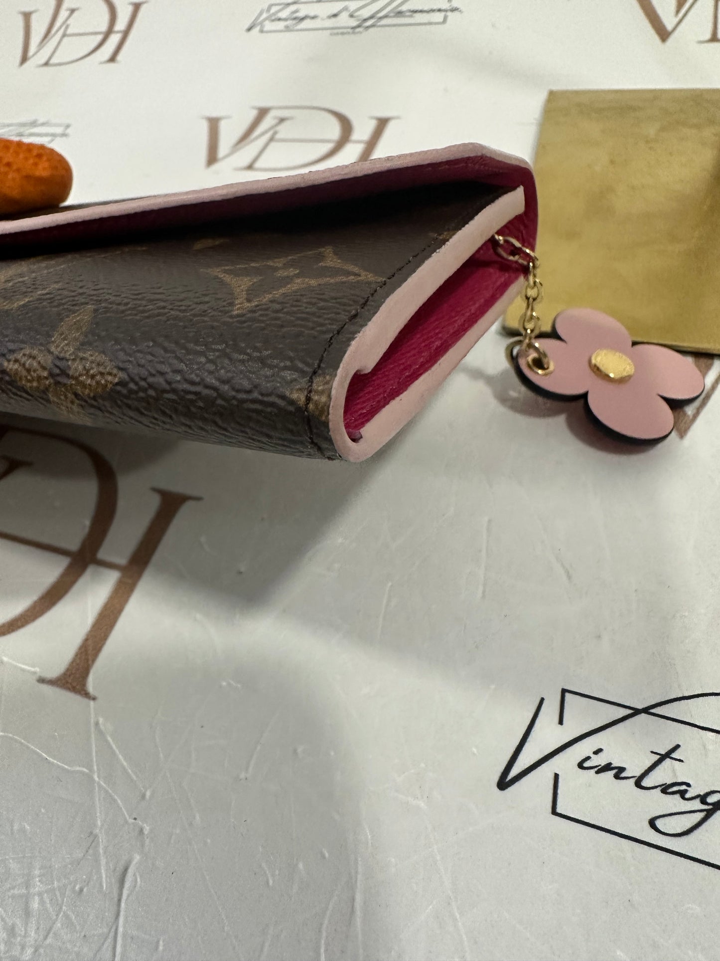 382538 - Louis Vuitton Emilie