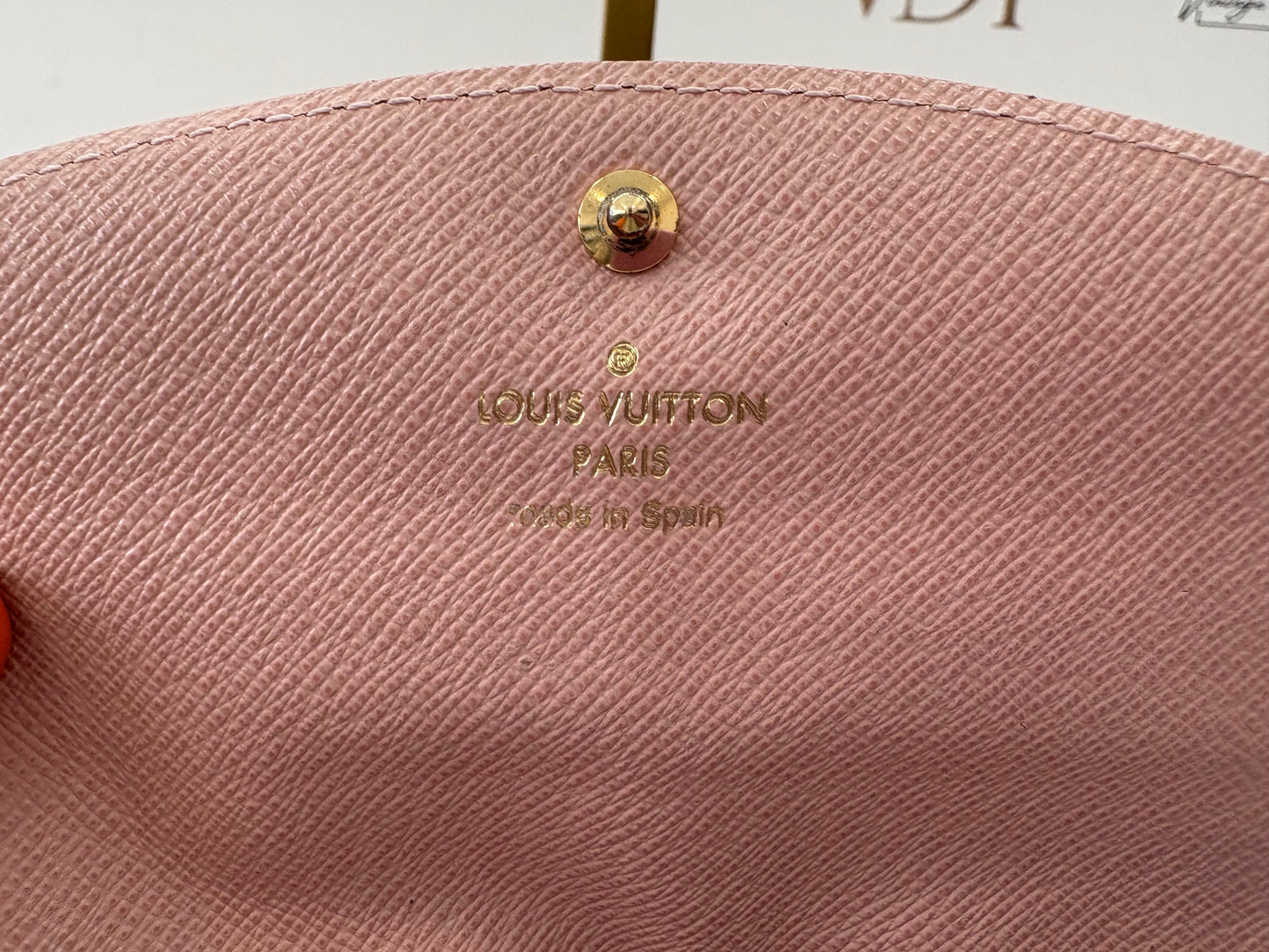 383384 - Louis Vuitton Caissa Wallet