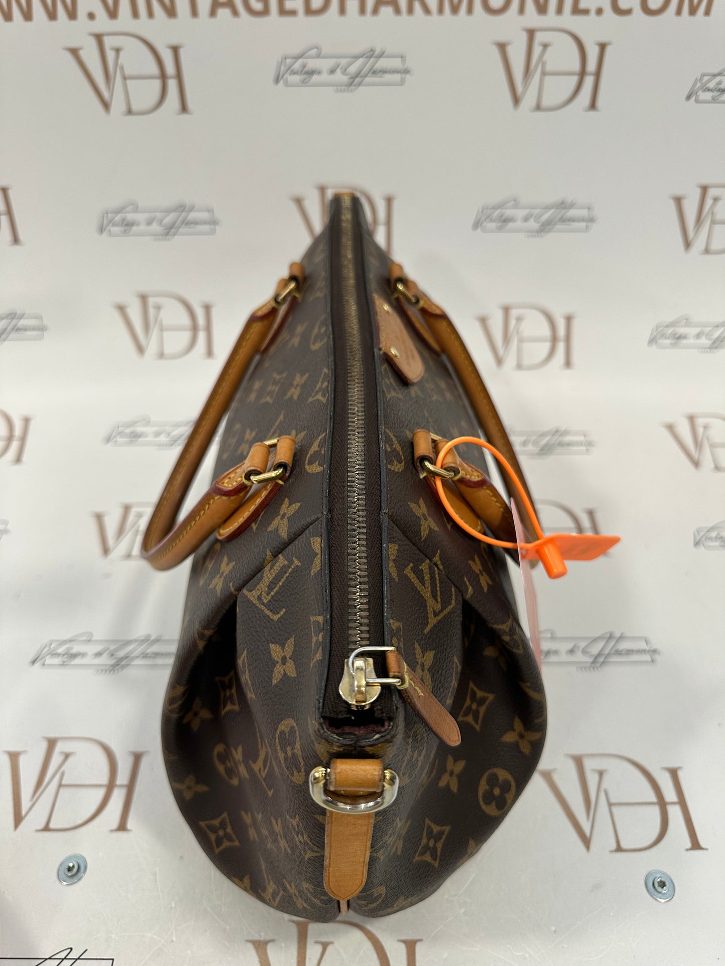 382759 - Louis Vuitton Turenne