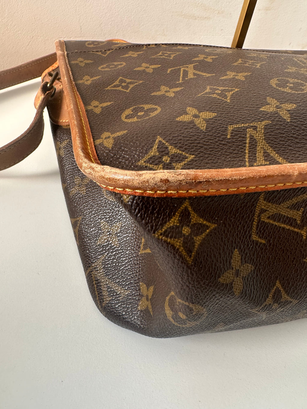 Louis Vuitton Gibeciere GM
