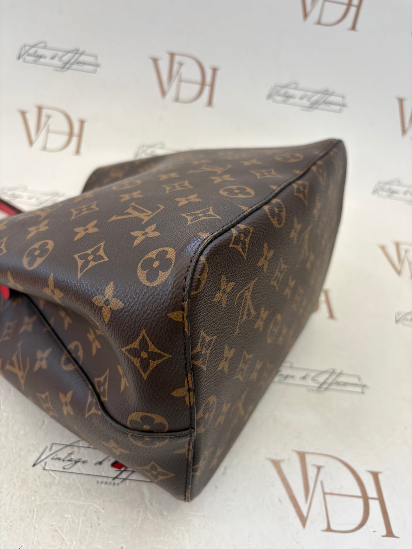201549 - Louis Vuitton Neo Noé