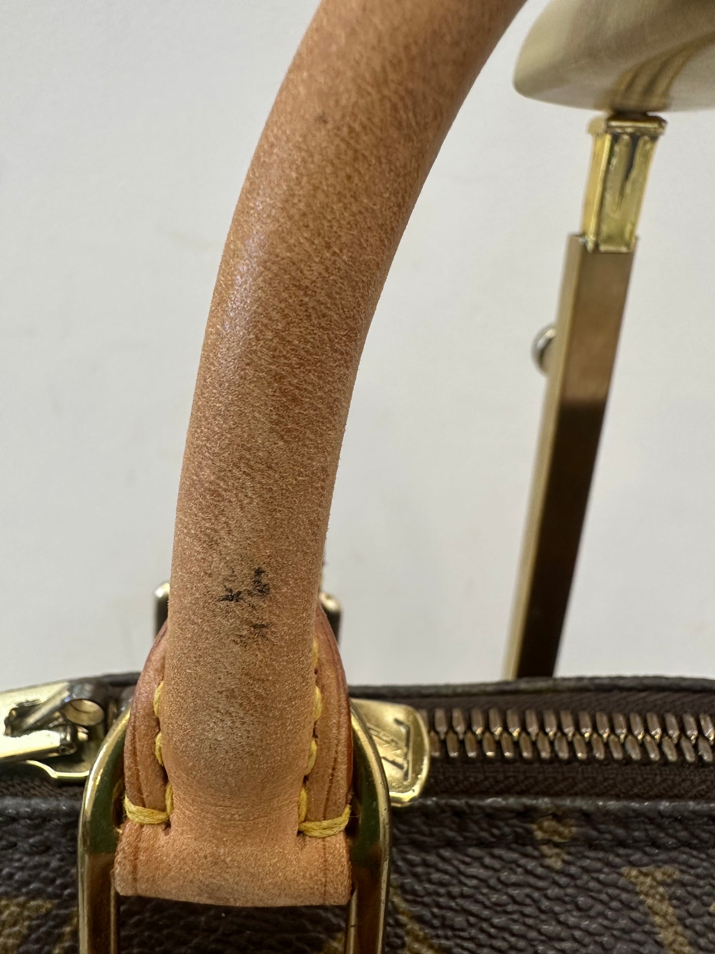 Louis Vuitton Alma